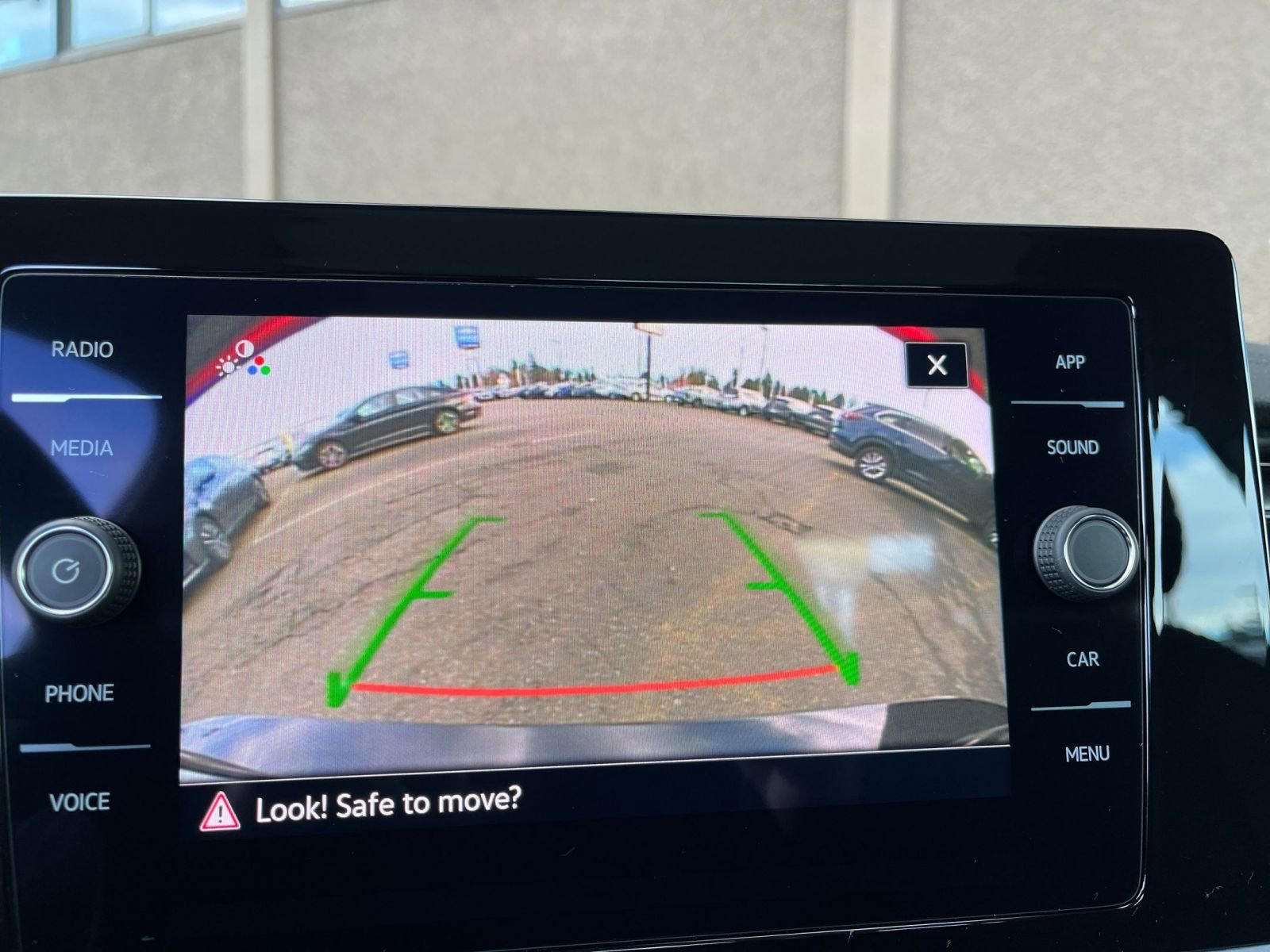 Thumbnail: 2025 Volkswagen Jetta - 25