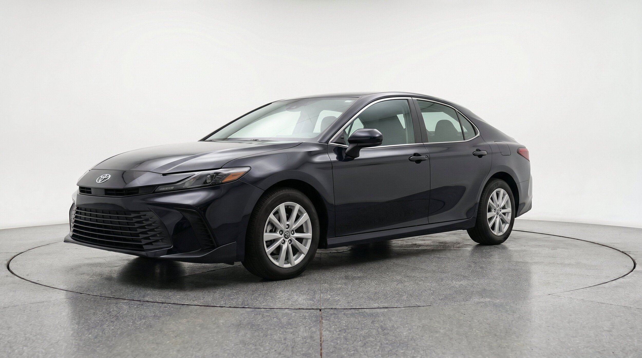 Thumbnail: 2025 Toyota Camry - 3