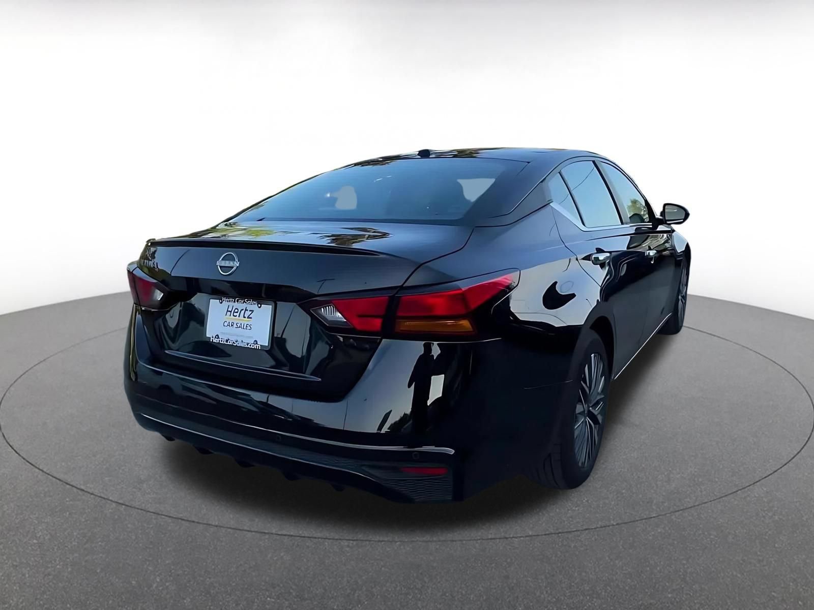 Thumbnail: 2025 Nissan Altima - 15
