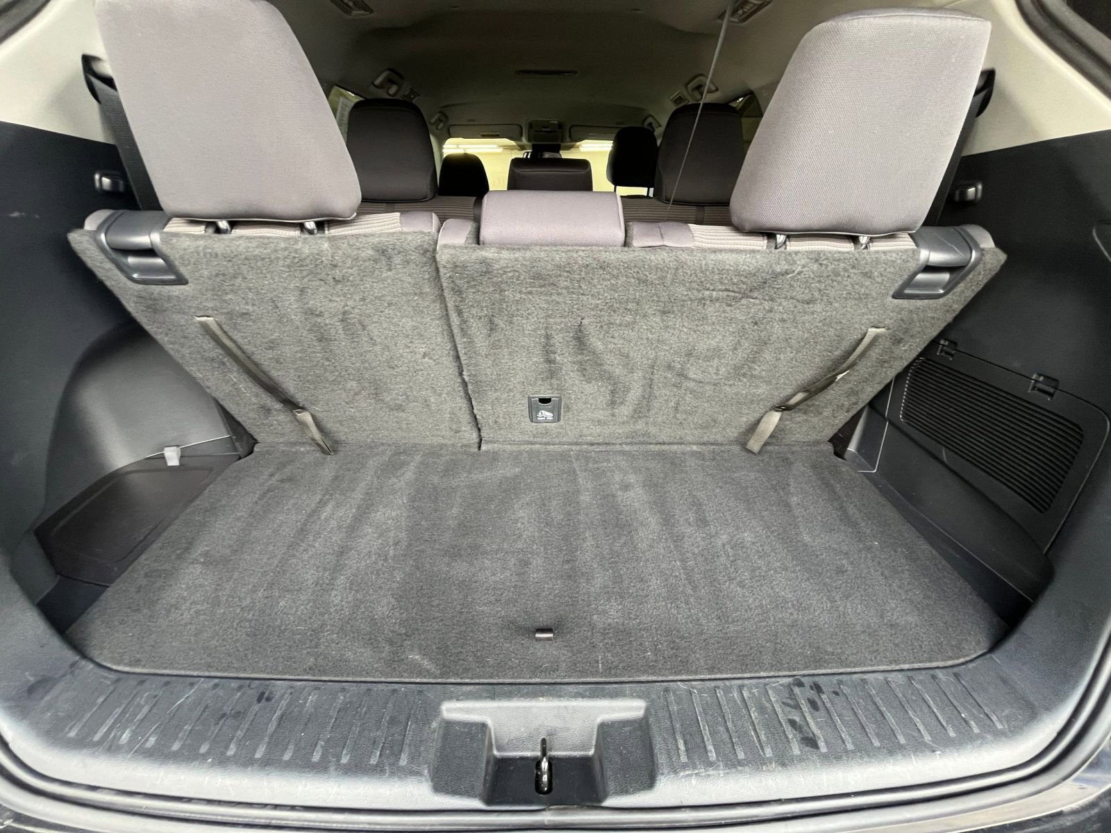 Thumbnail: 2025 Toyota Highlander - 33