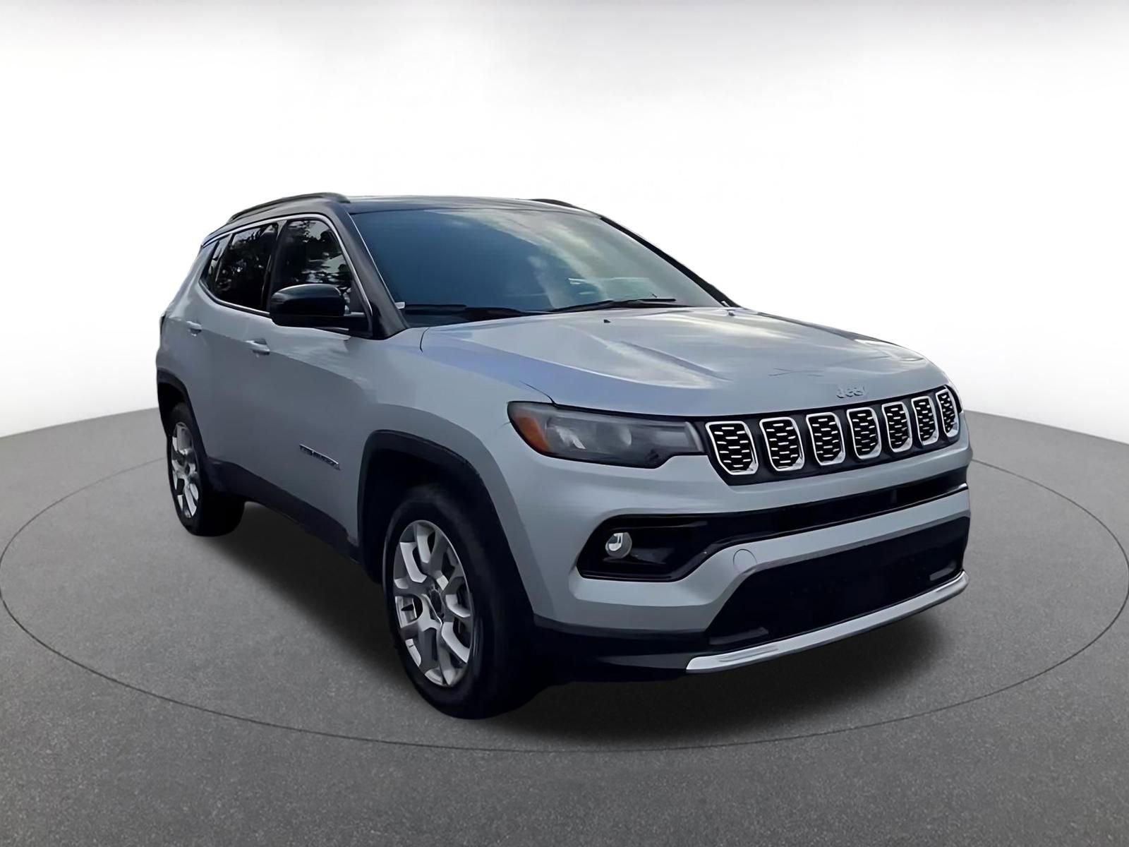 Thumbnail: 2025 Jeep Compass - 3