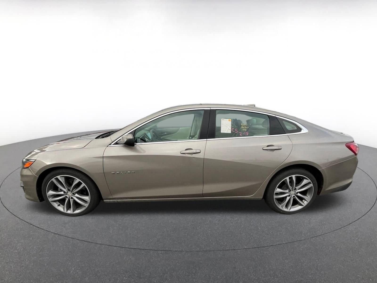 Thumbnail: 2024 Chevrolet Malibu - 4