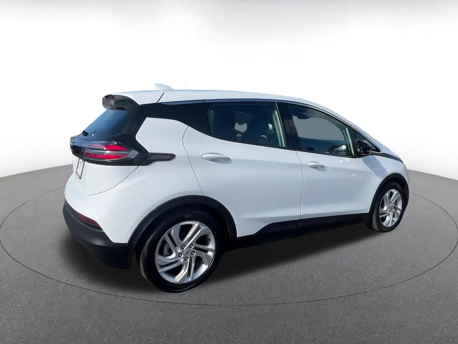 Thumbnail: 2023 Chevrolet Bolt EV - 15