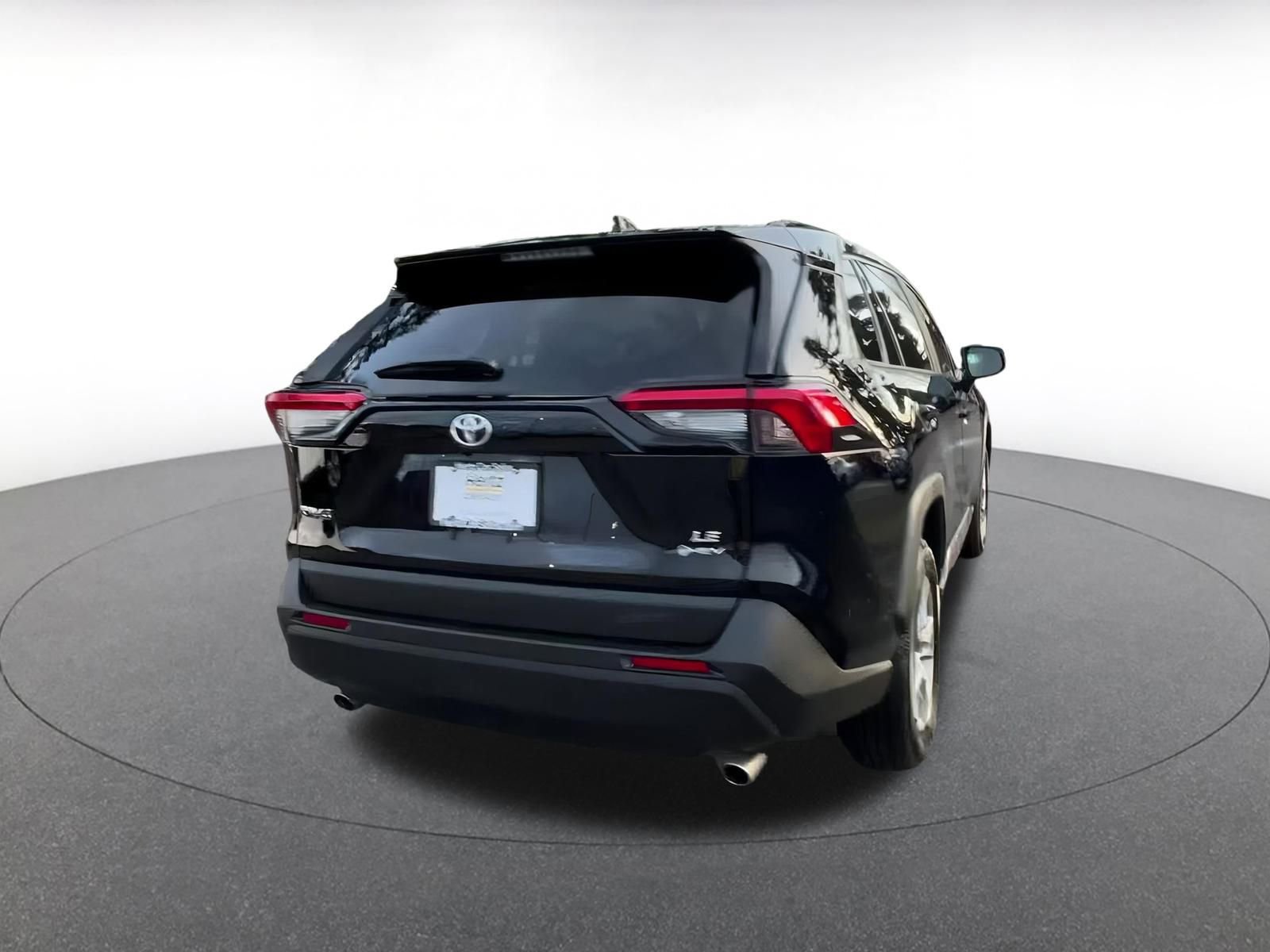 Thumbnail: 2025 Toyota RAV4 - 14