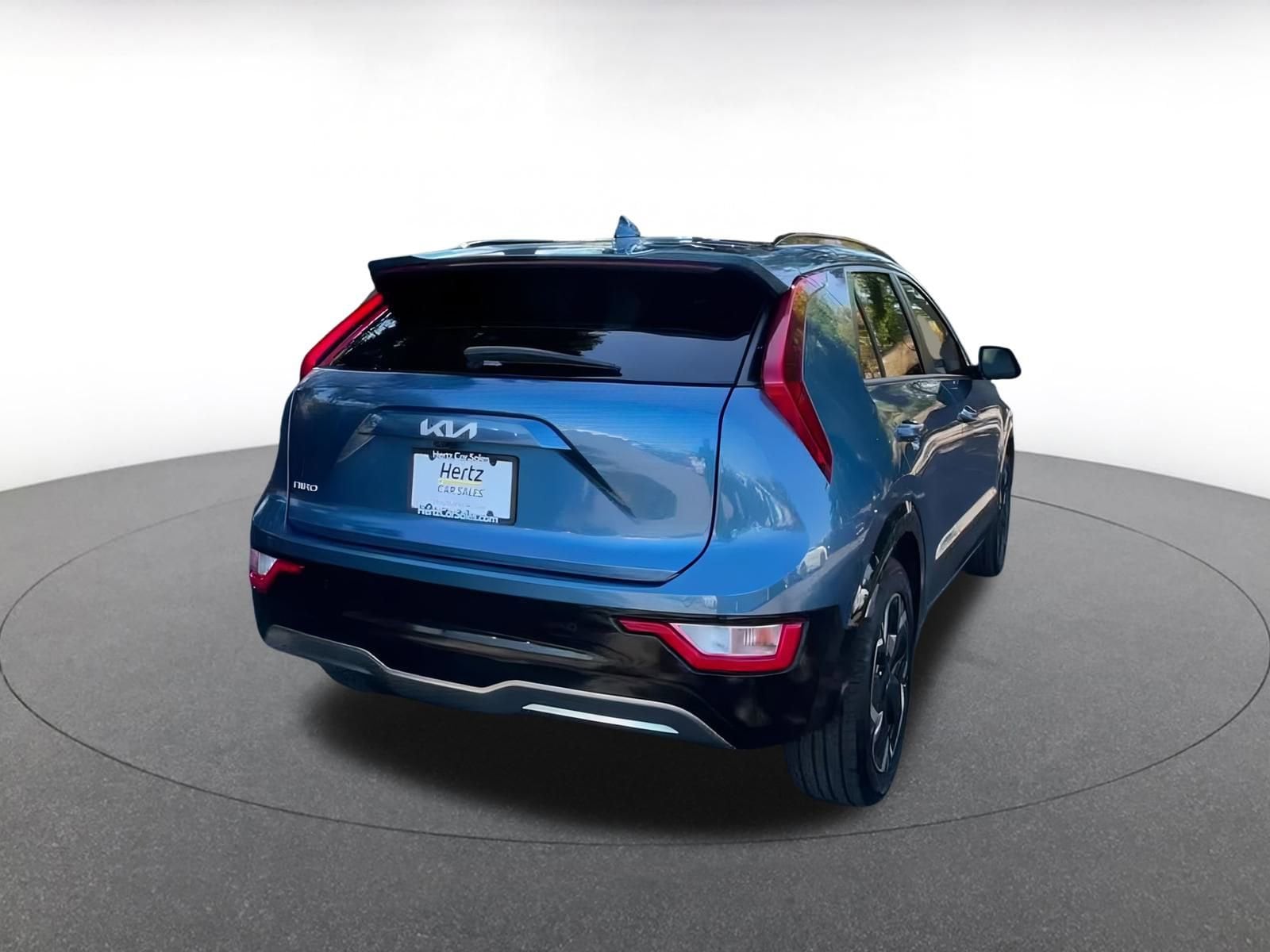 Thumbnail: 2023 Kia Niro - 15