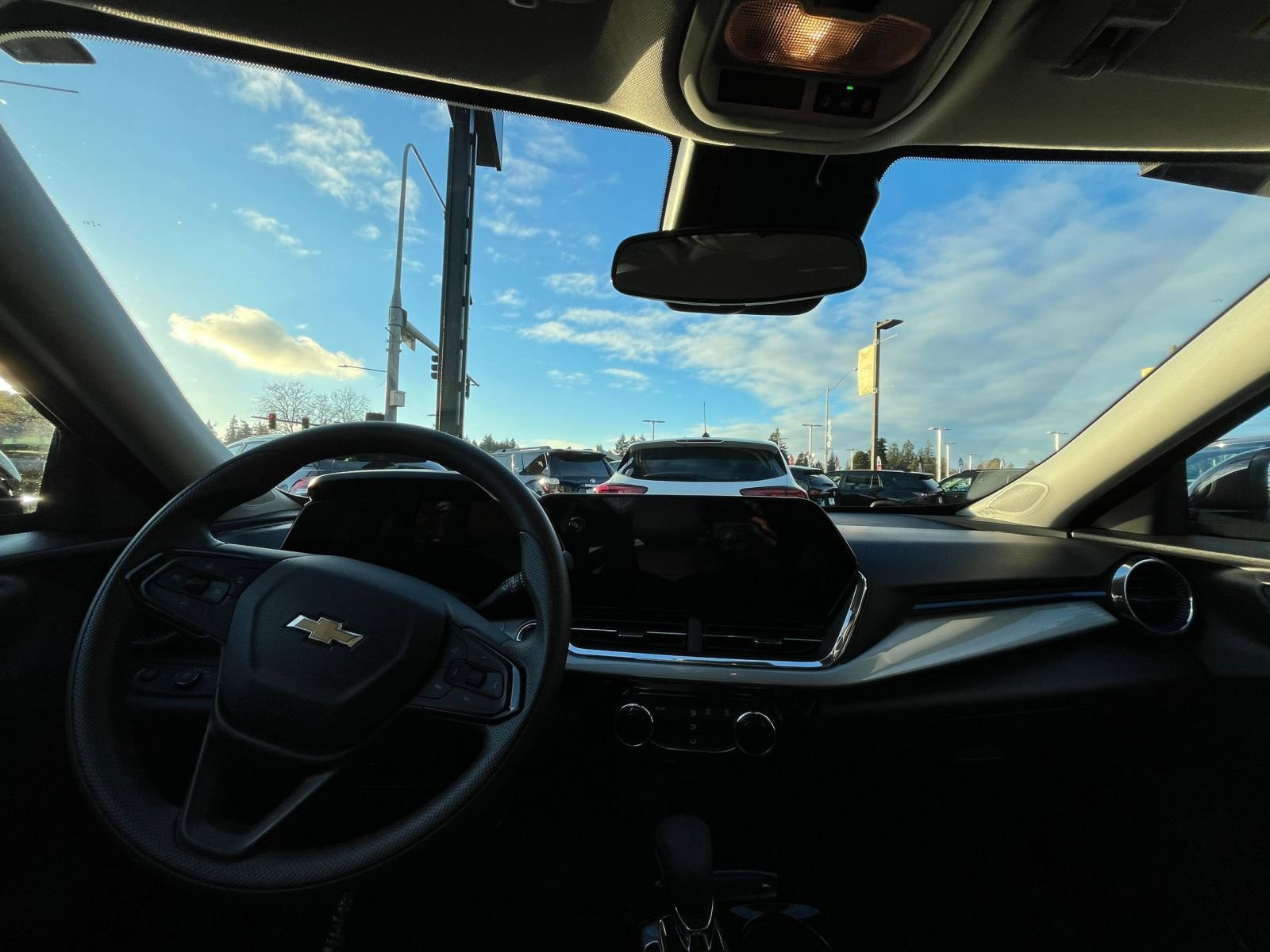 Thumbnail: 2025 Chevrolet Trax - 33