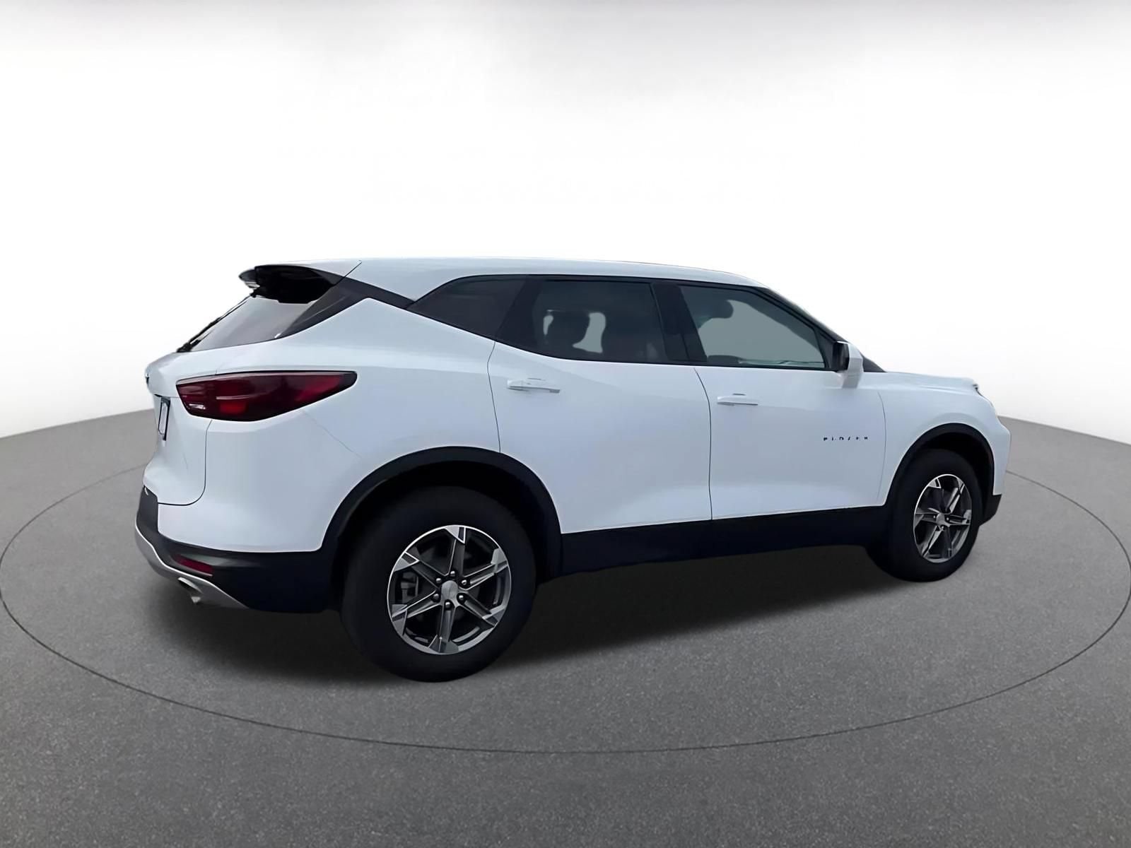 Thumbnail: 2025 Chevrolet Blazer - 12
