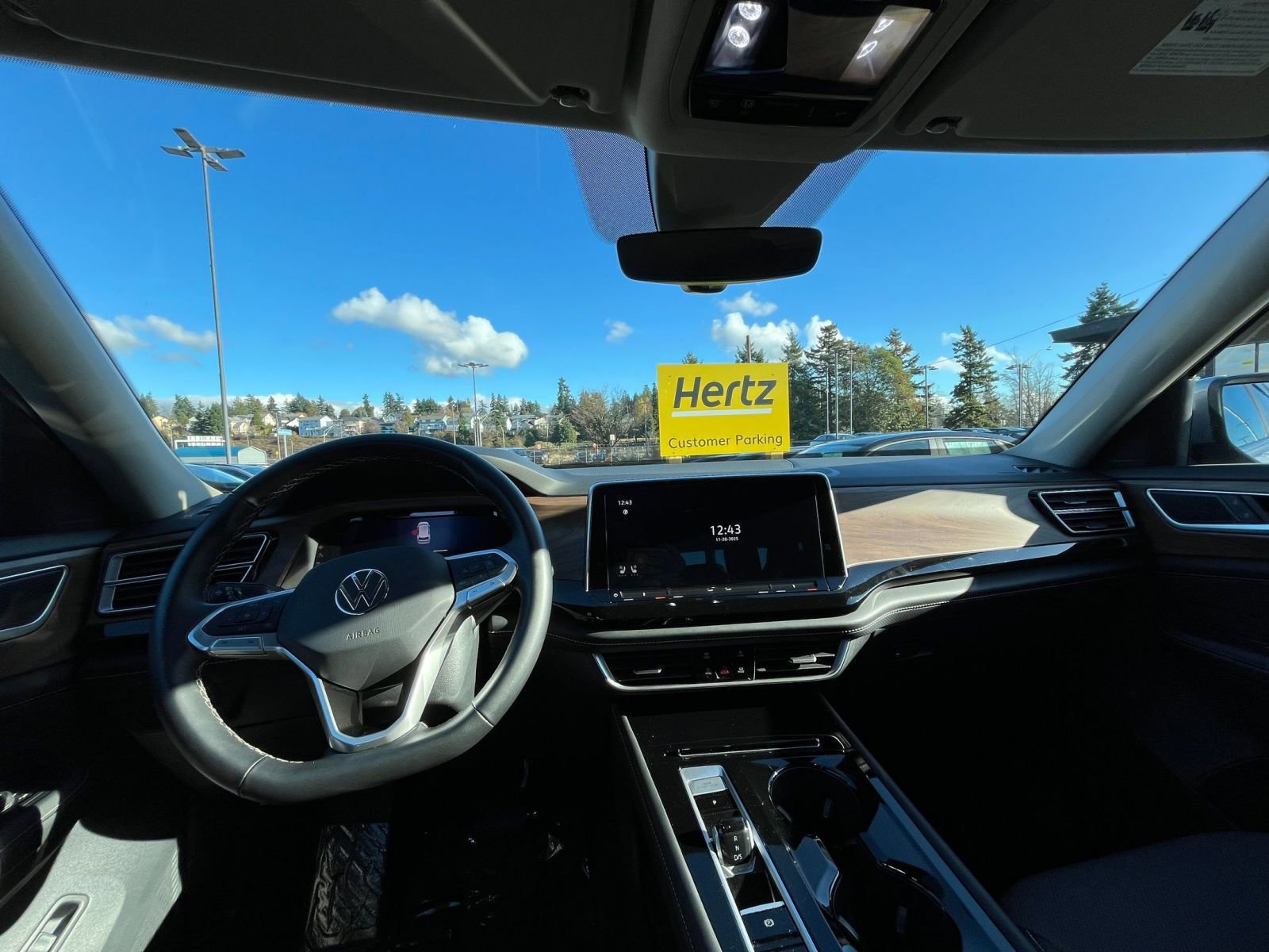 Thumbnail: 2025 Volkswagen Atlas - 33