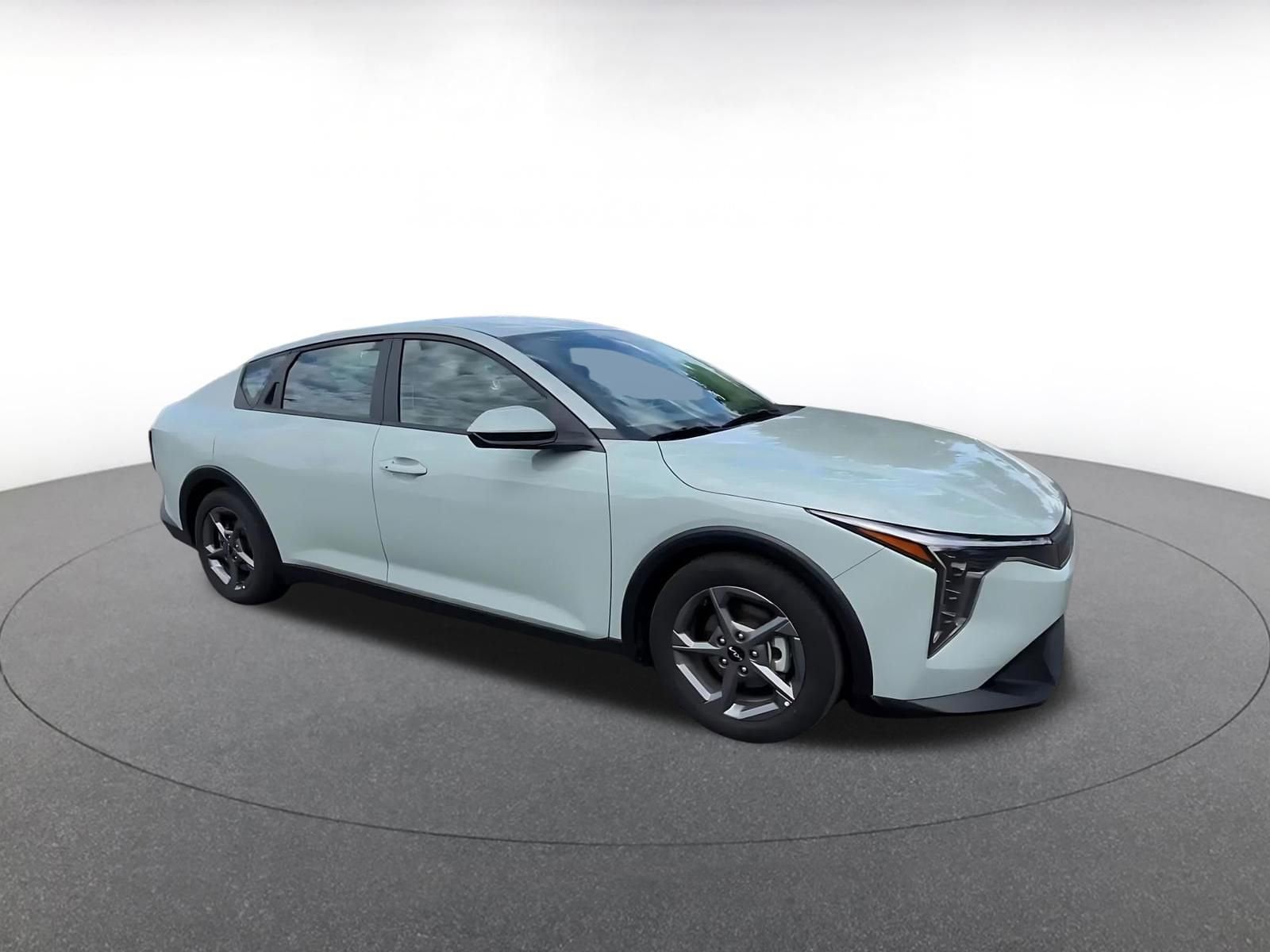 Thumbnail: 2025 Kia K4 - 2