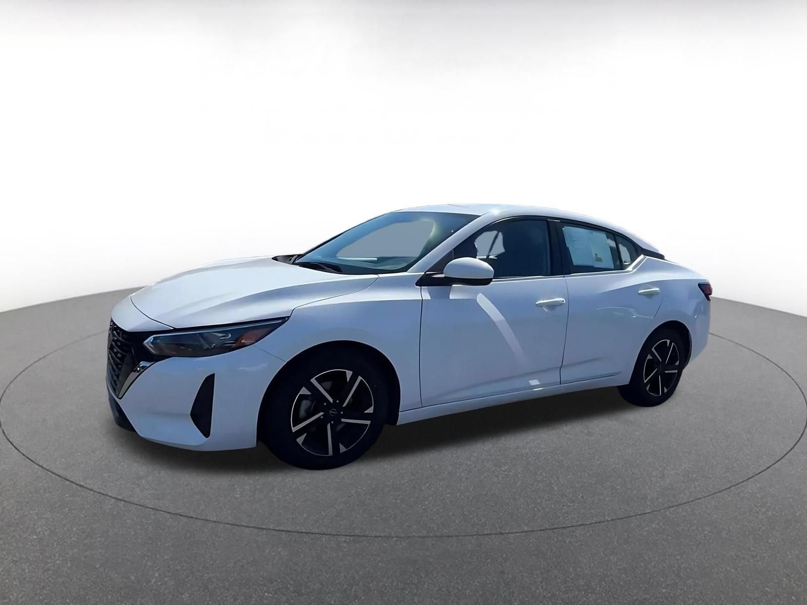 2025 Nissan Sentra SV - Photo 8