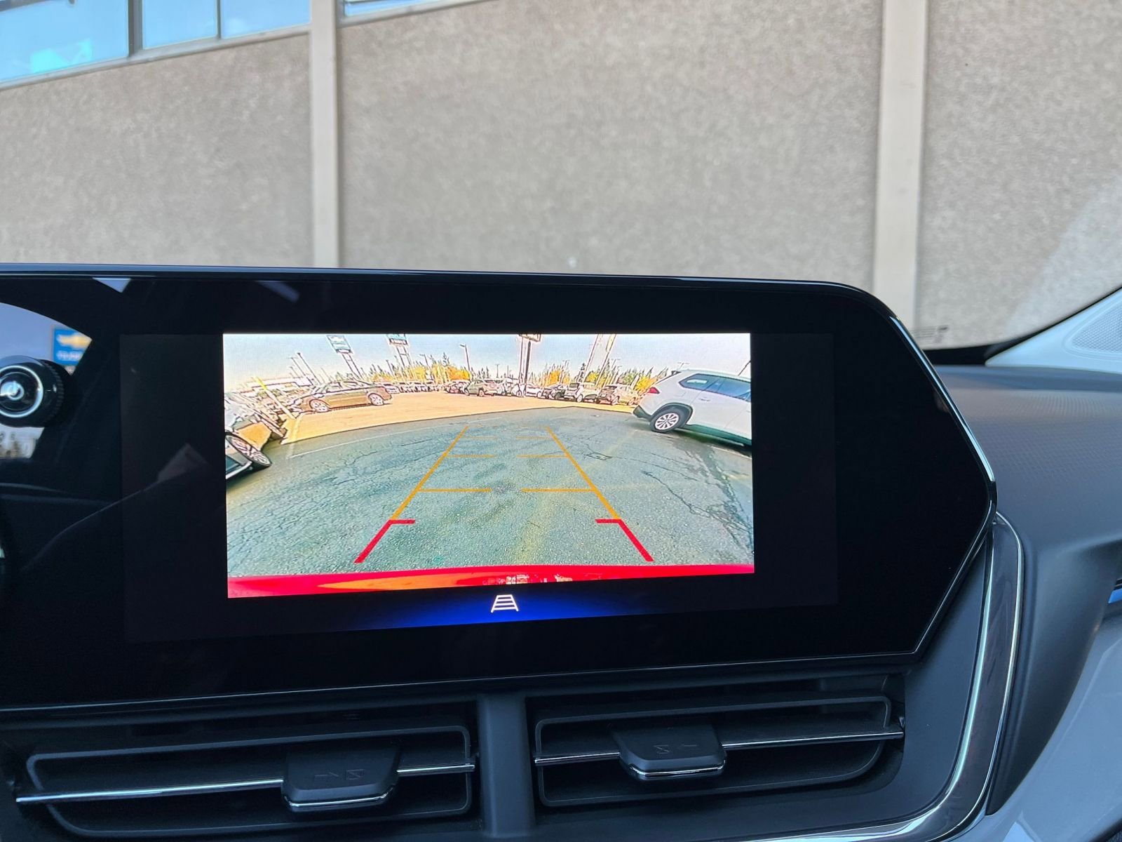 Thumbnail: 2025 Chevrolet Trax - 24