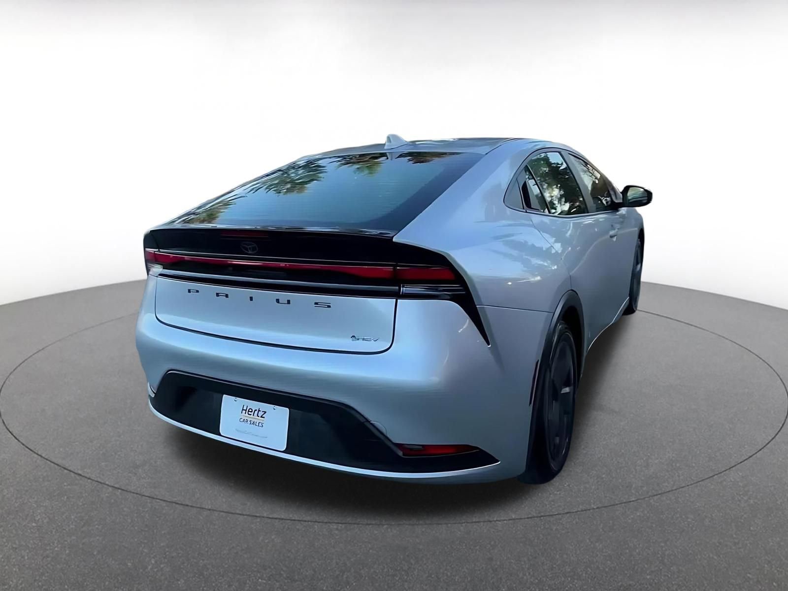 Thumbnail: 2025 Toyota Prius - 14