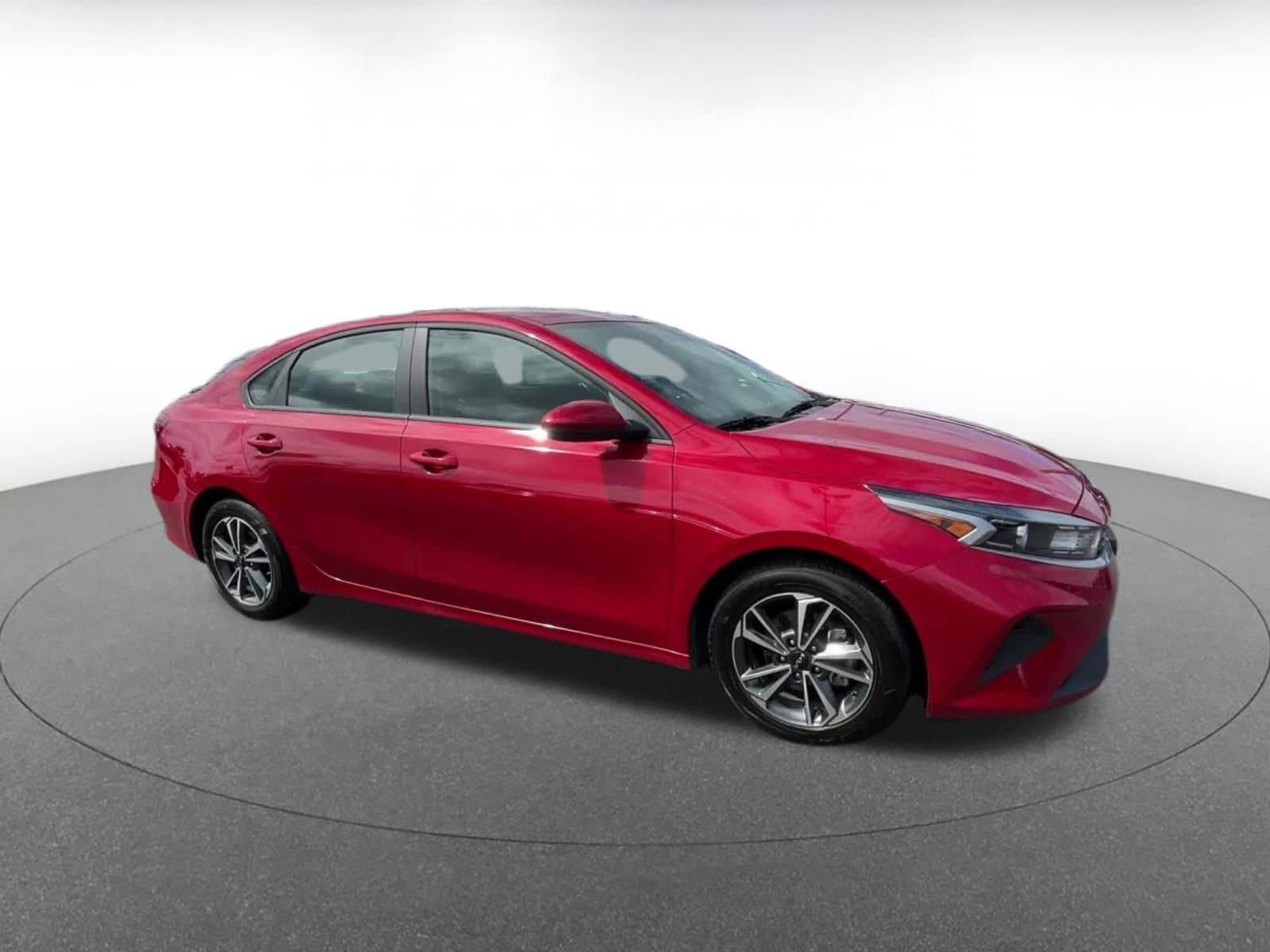 2024 Kia Forte LXS 2
