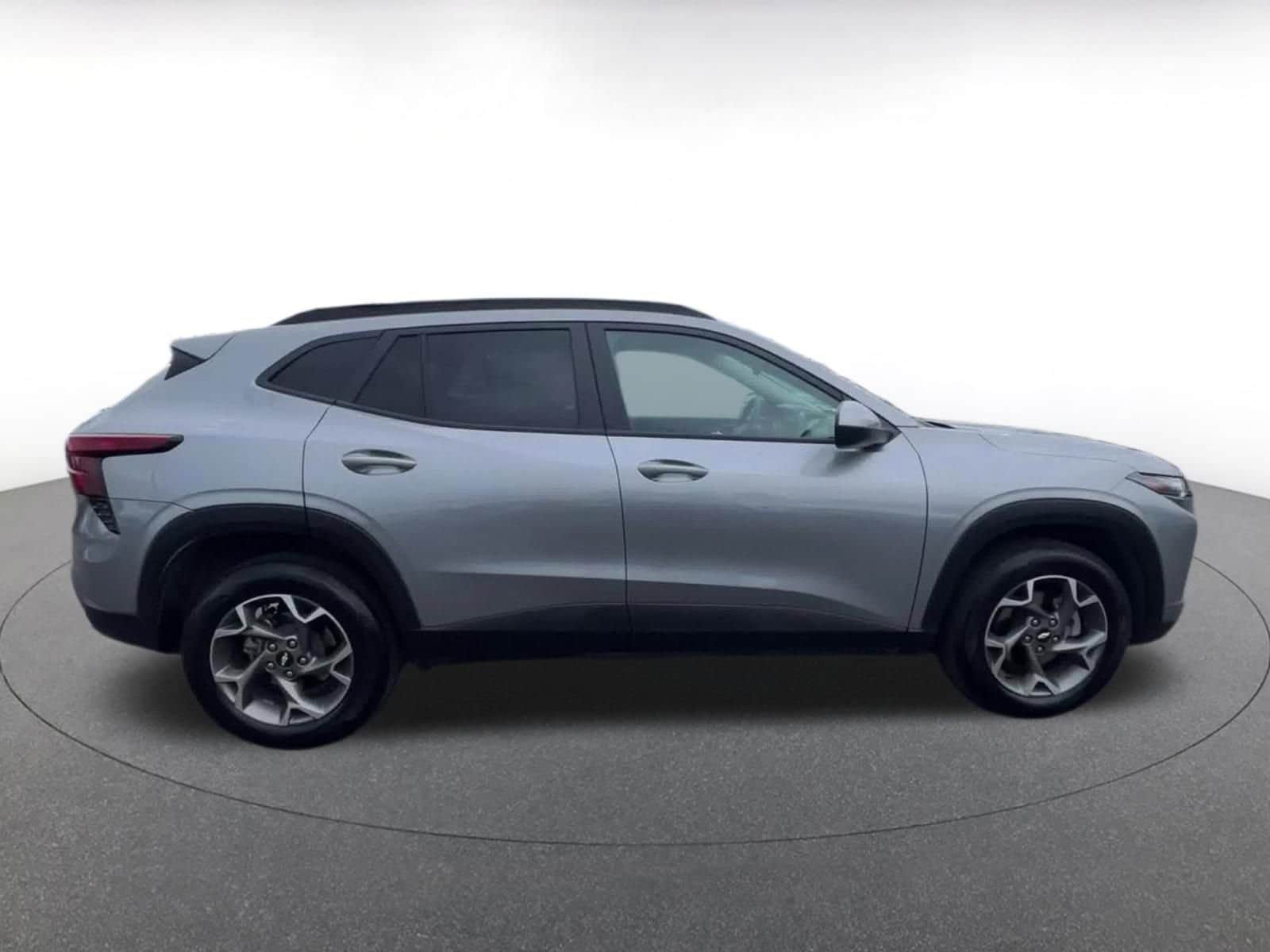 Thumbnail: 2025 Chevrolet Trax - 16