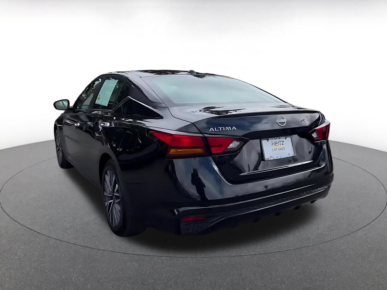 Thumbnail: 2025 Nissan Altima - 9