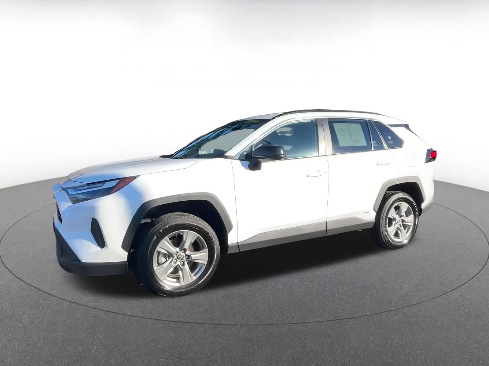 Thumbnail: 2025 Toyota RAV4 - 8