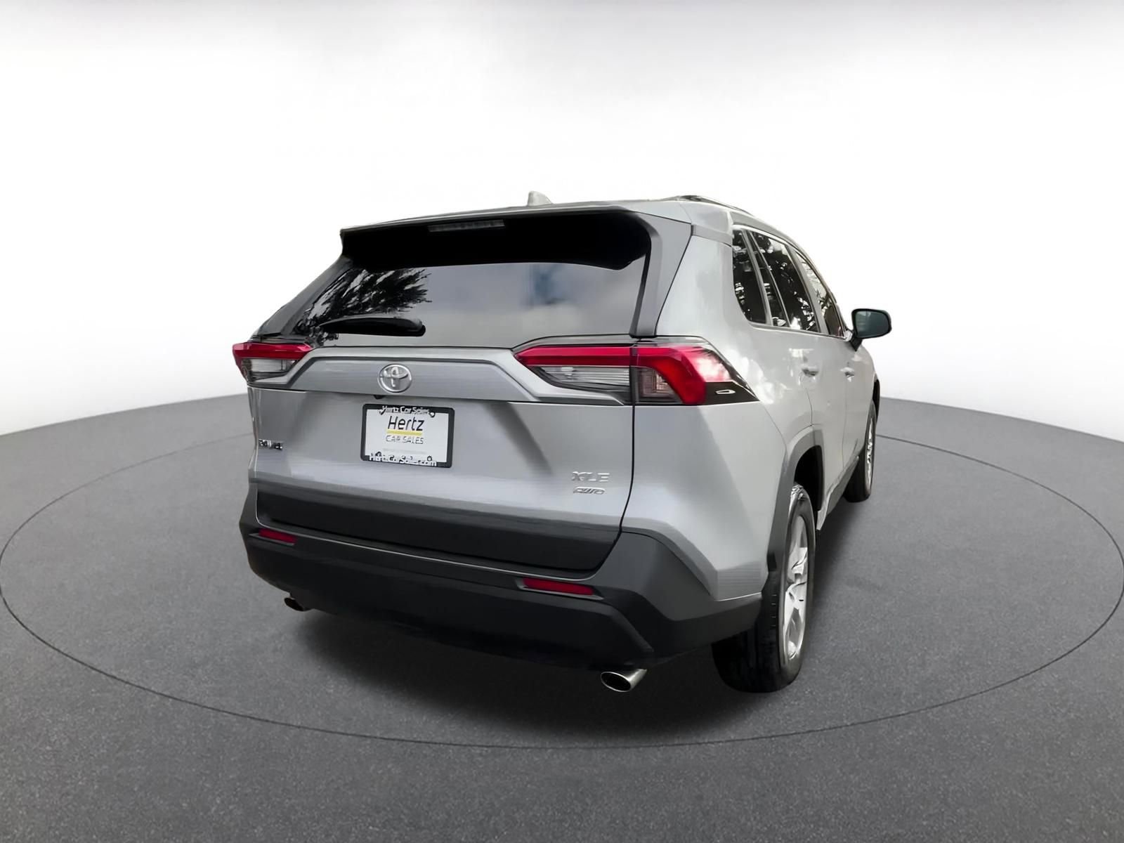 Thumbnail: 2025 Toyota RAV4 - 15