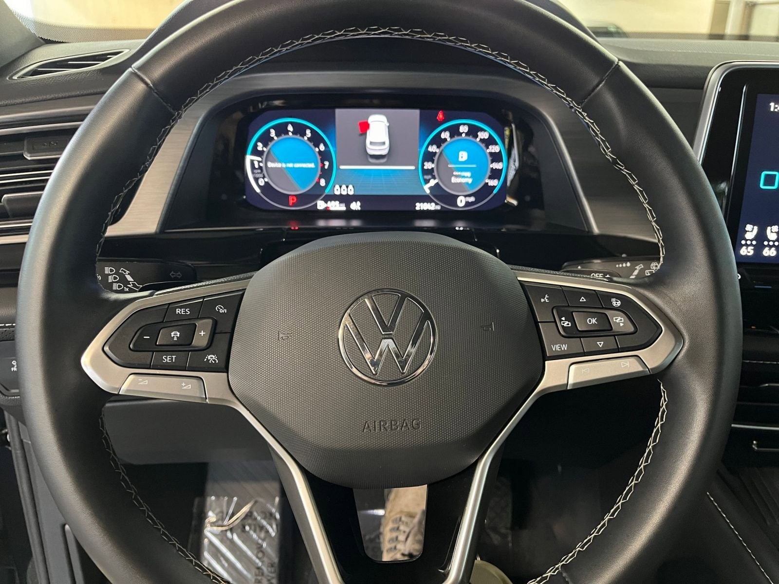 Thumbnail: 2025 Volkswagen Atlas - 28