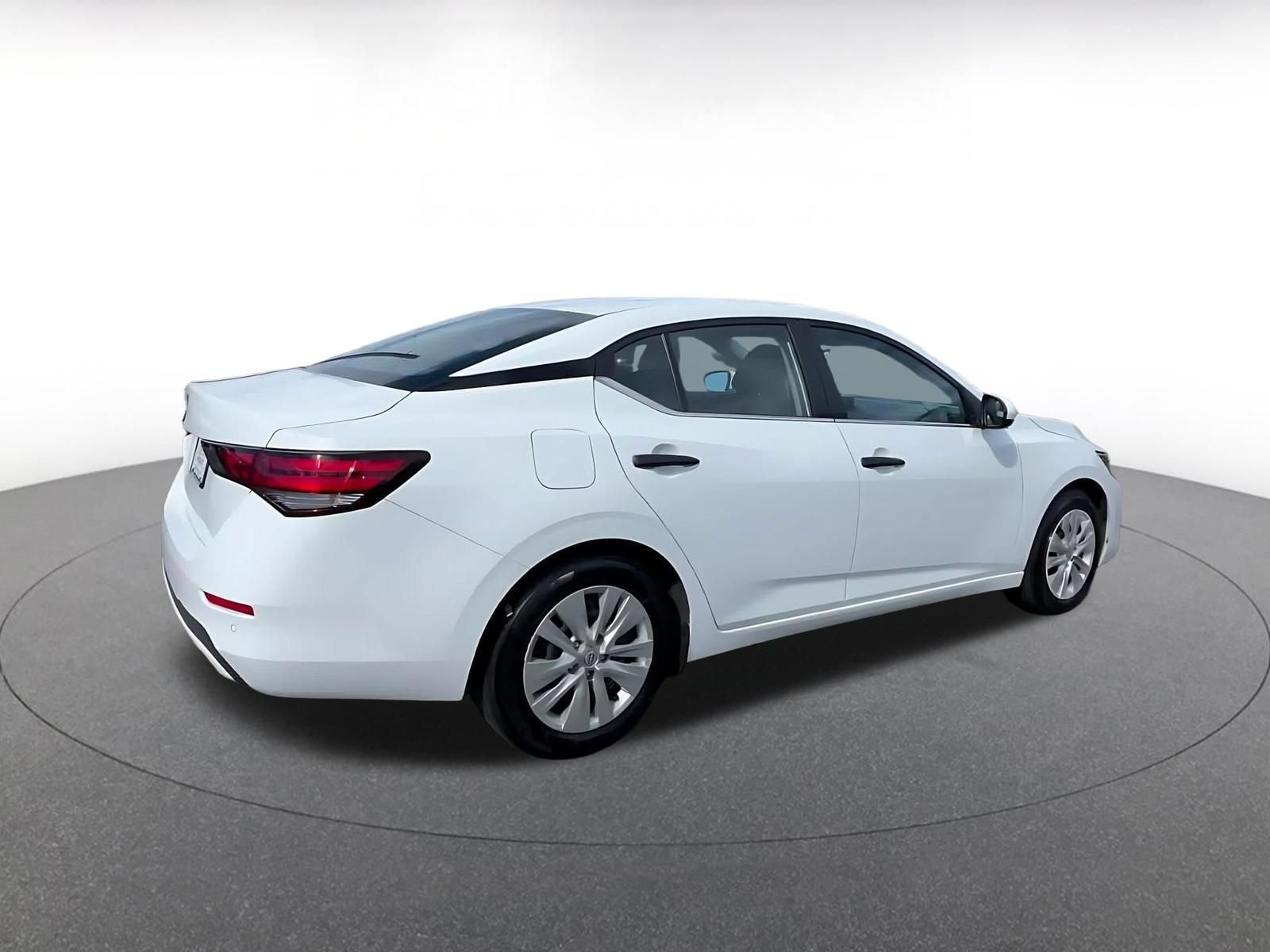 Thumbnail: 2025 Nissan Sentra - 15