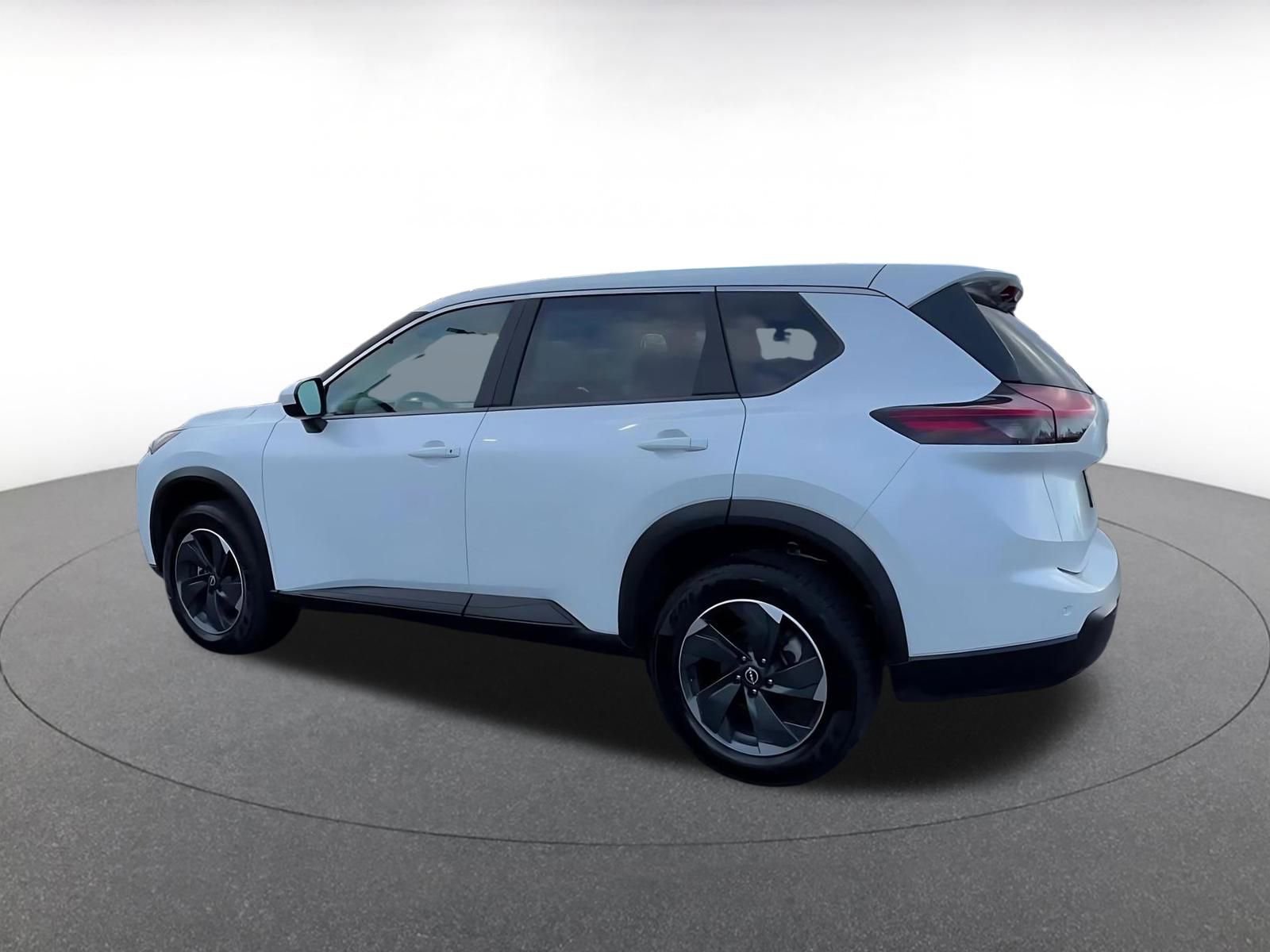 Thumbnail: 2025 Nissan Rogue - 10