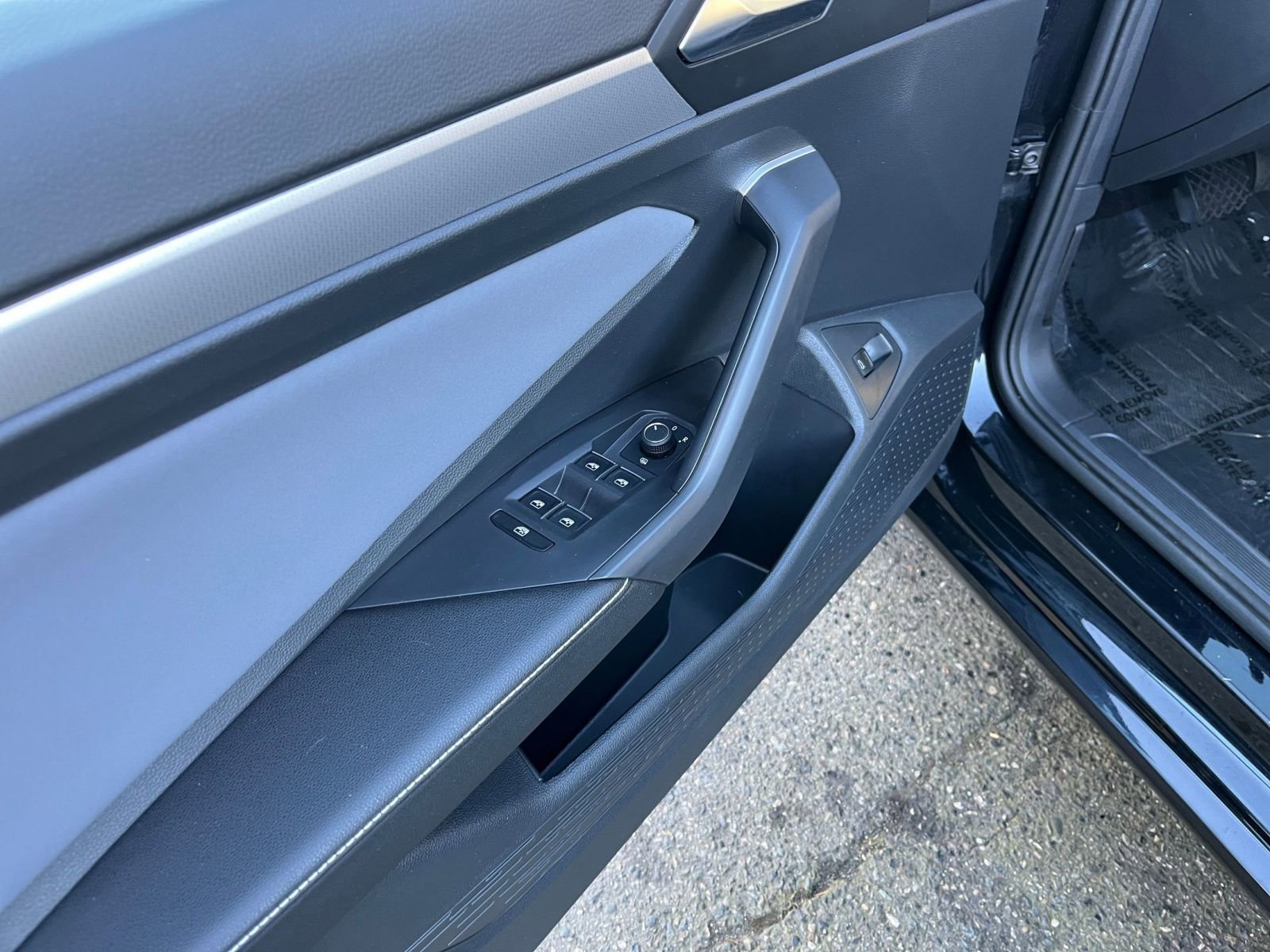 Thumbnail: 2025 Volkswagen Jetta - 18