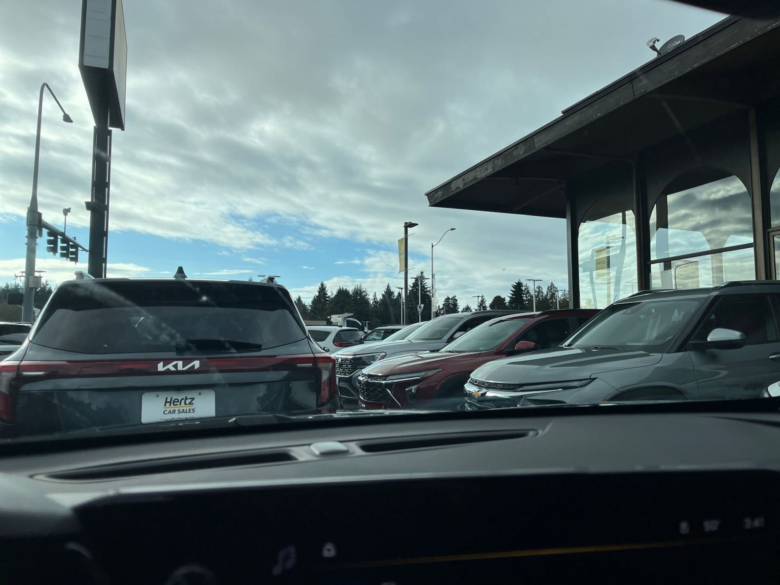 Thumbnail: 2025 Chevrolet Trax - 14