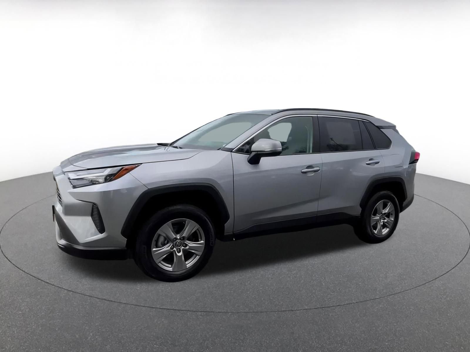 Thumbnail: 2025 Toyota RAV4 - 8