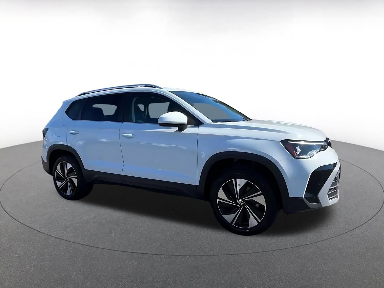 Thumbnail: 2026 Volkswagen Taos - 2
