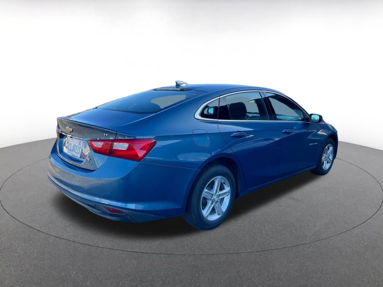 Thumbnail: 2024 Chevrolet Malibu - 7