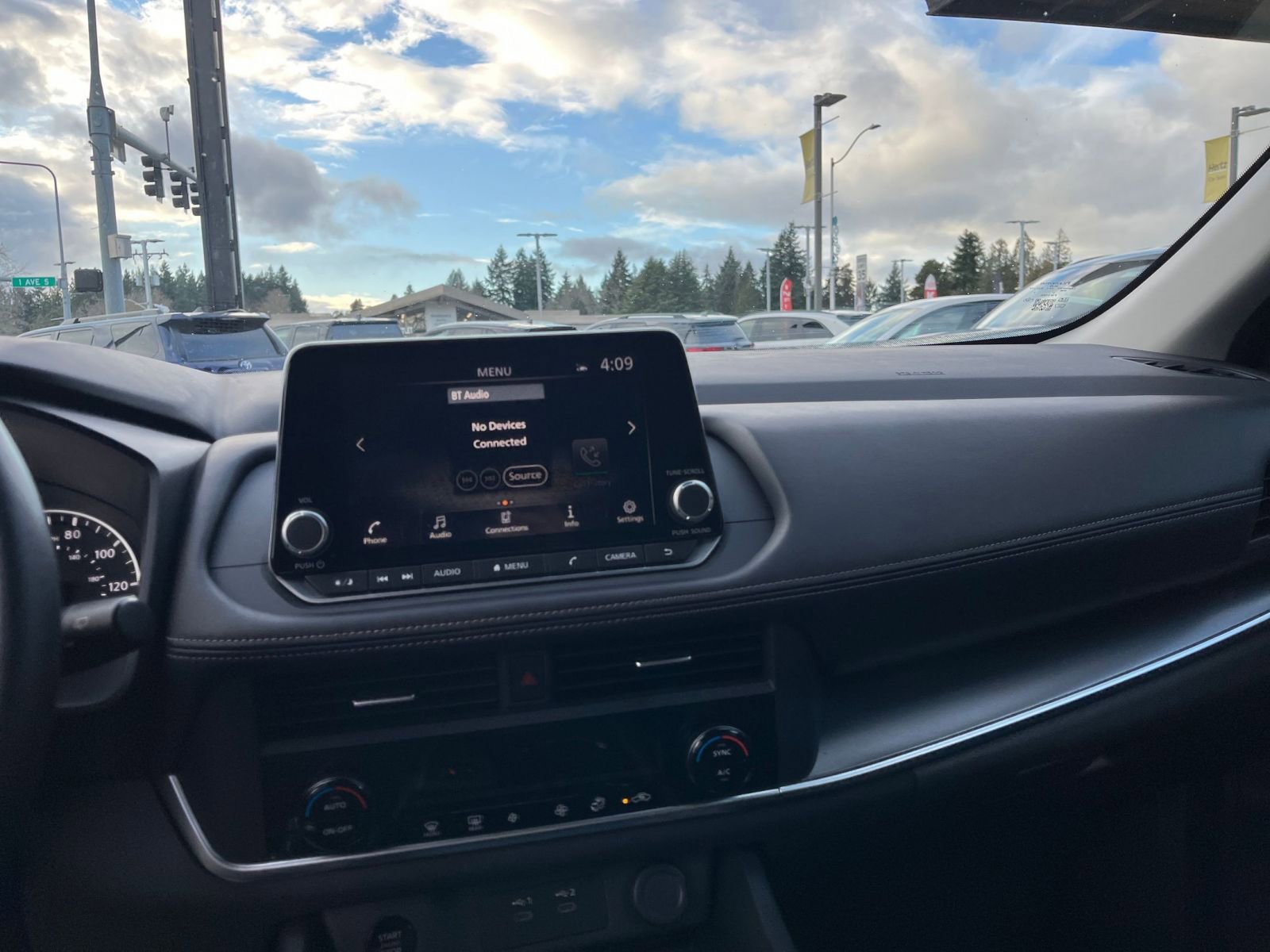 Thumbnail: 2025 Nissan Rogue - 20