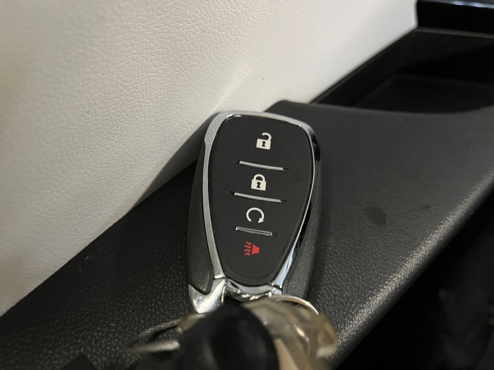 Thumbnail: 2025 Chevrolet Trax - 21