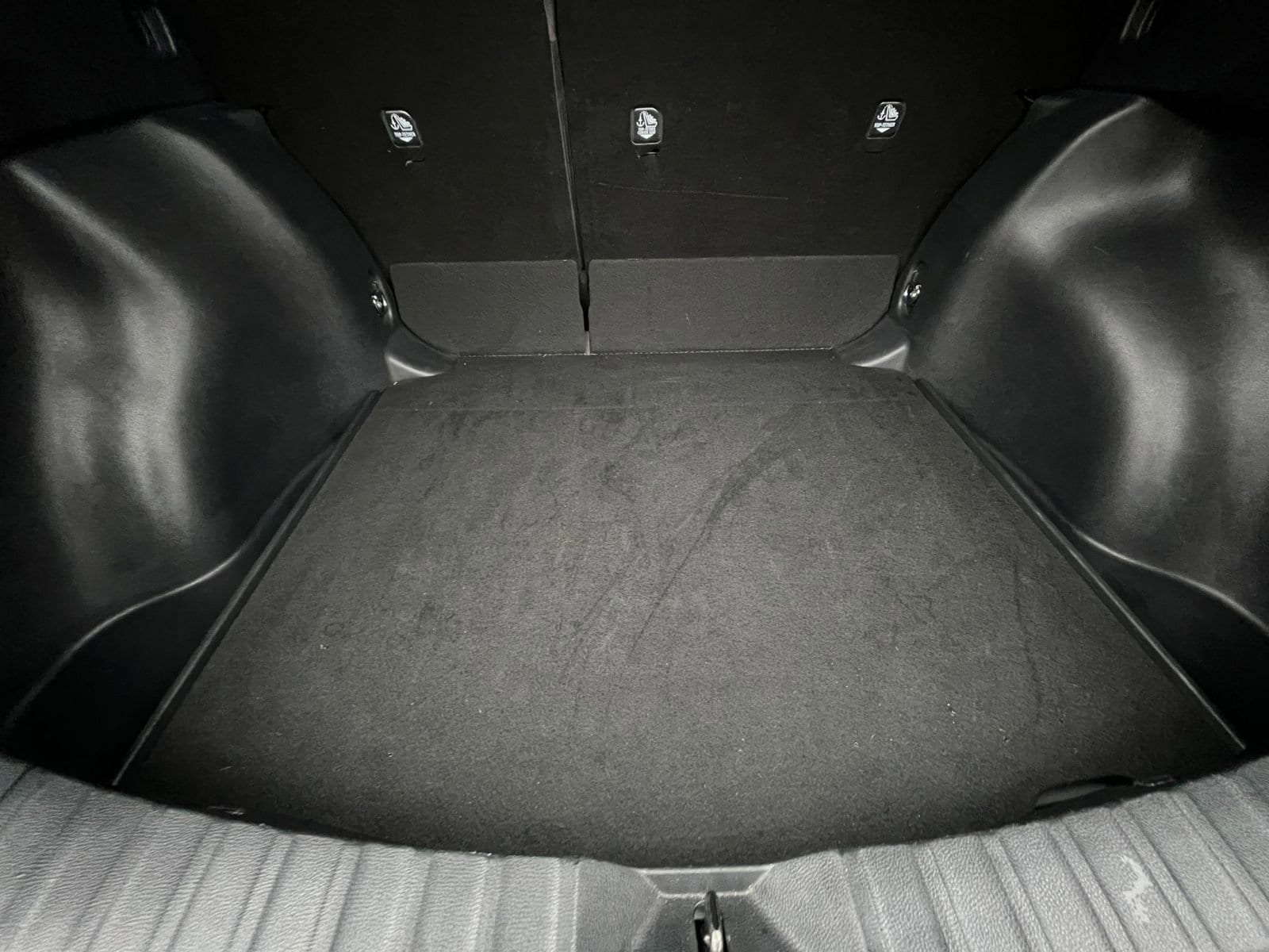 Thumbnail: 2025 Toyota Corolla Cross - 31