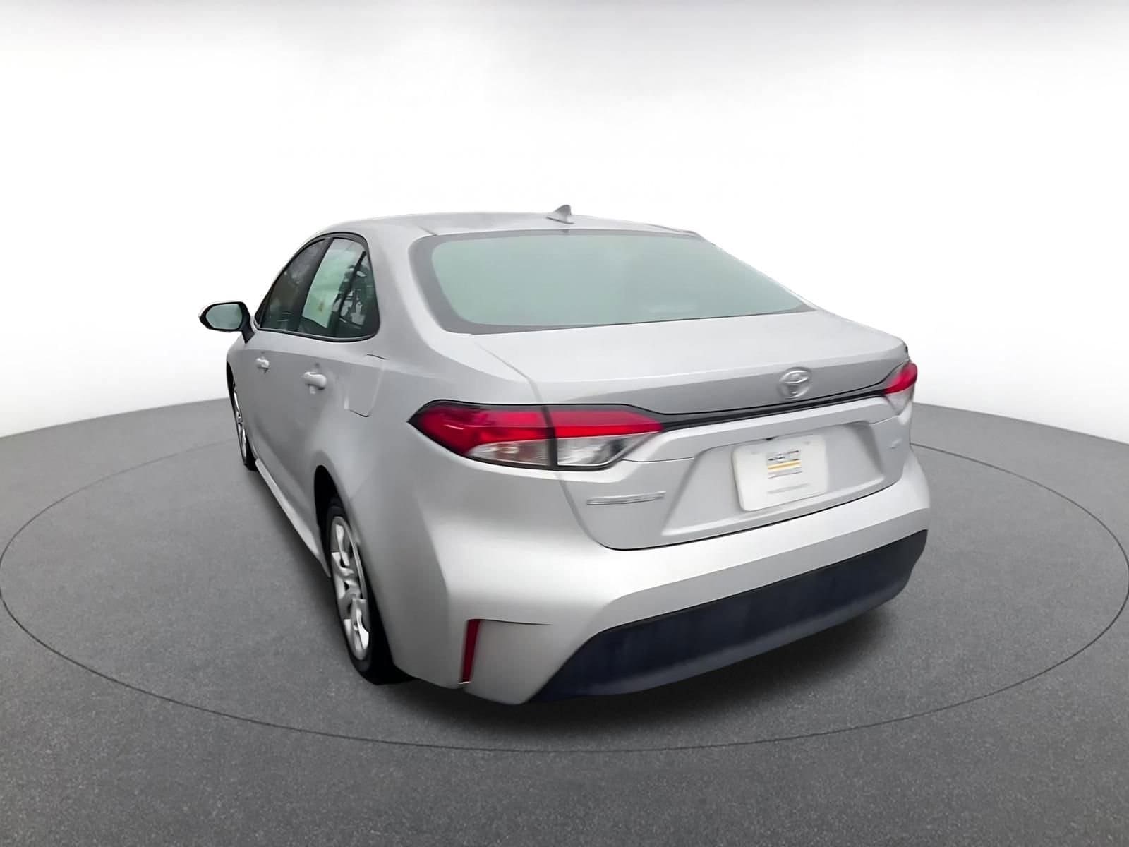 Thumbnail: 2025 Toyota Corolla - 11