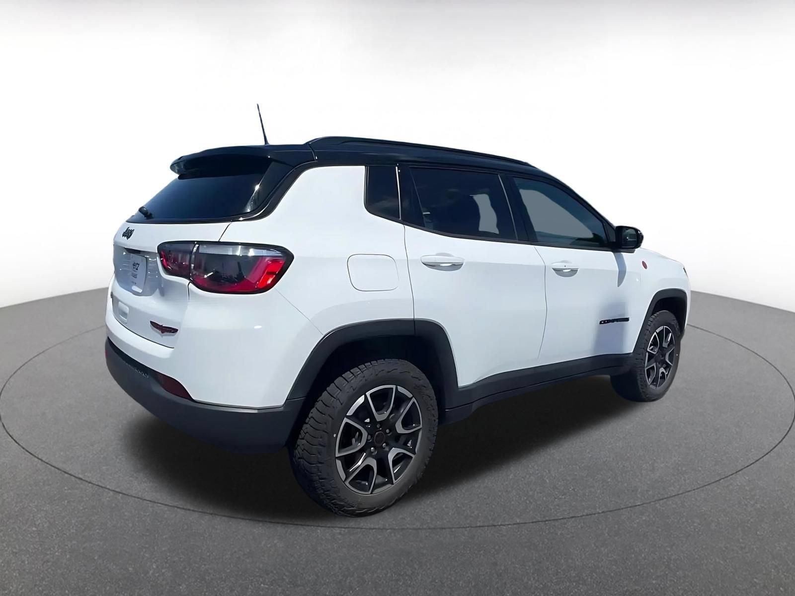 Thumbnail: 2025 Jeep Compass - 14