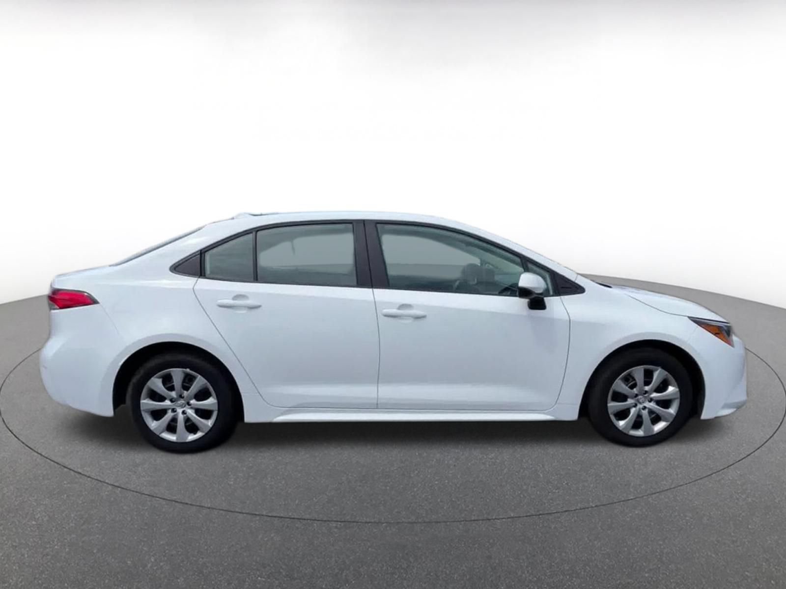 Thumbnail: 2025 Toyota Corolla - 16
