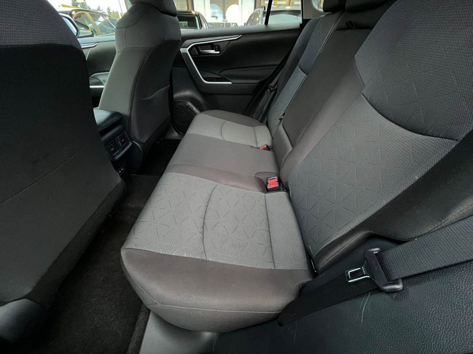 Thumbnail: 2025 Toyota RAV4 - 25