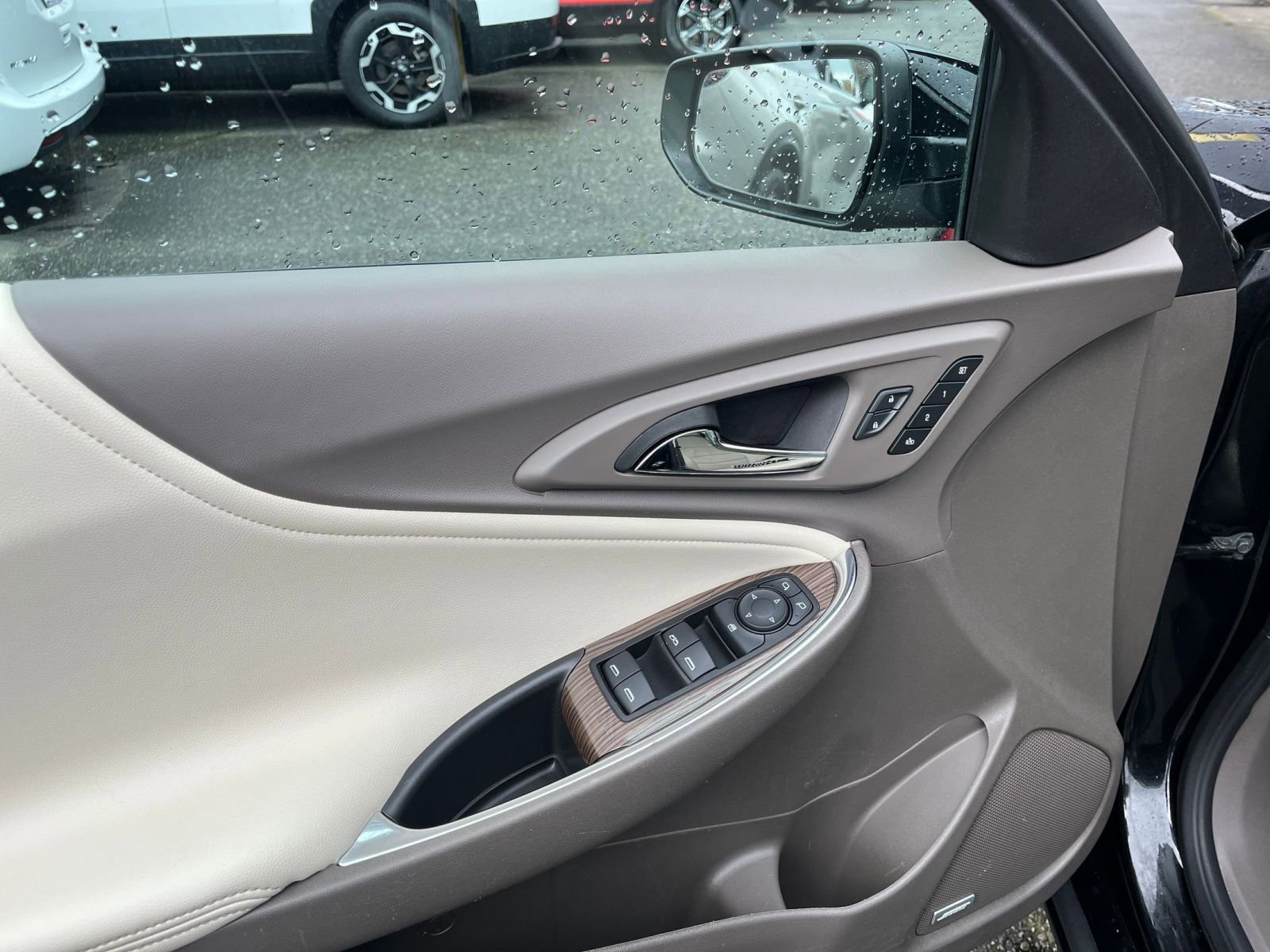 Thumbnail: 2024 Chevrolet Malibu - 18