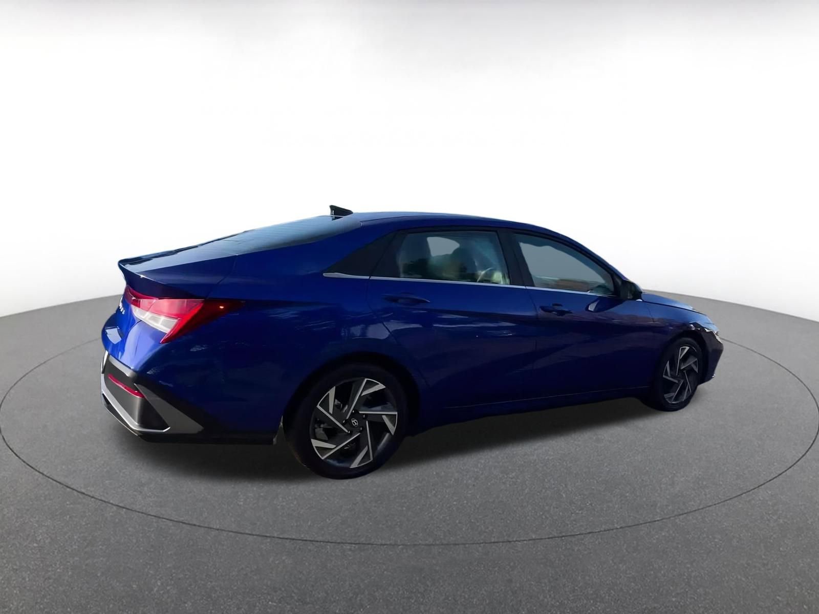 Thumbnail: 2025 Hyundai Elantra - 14