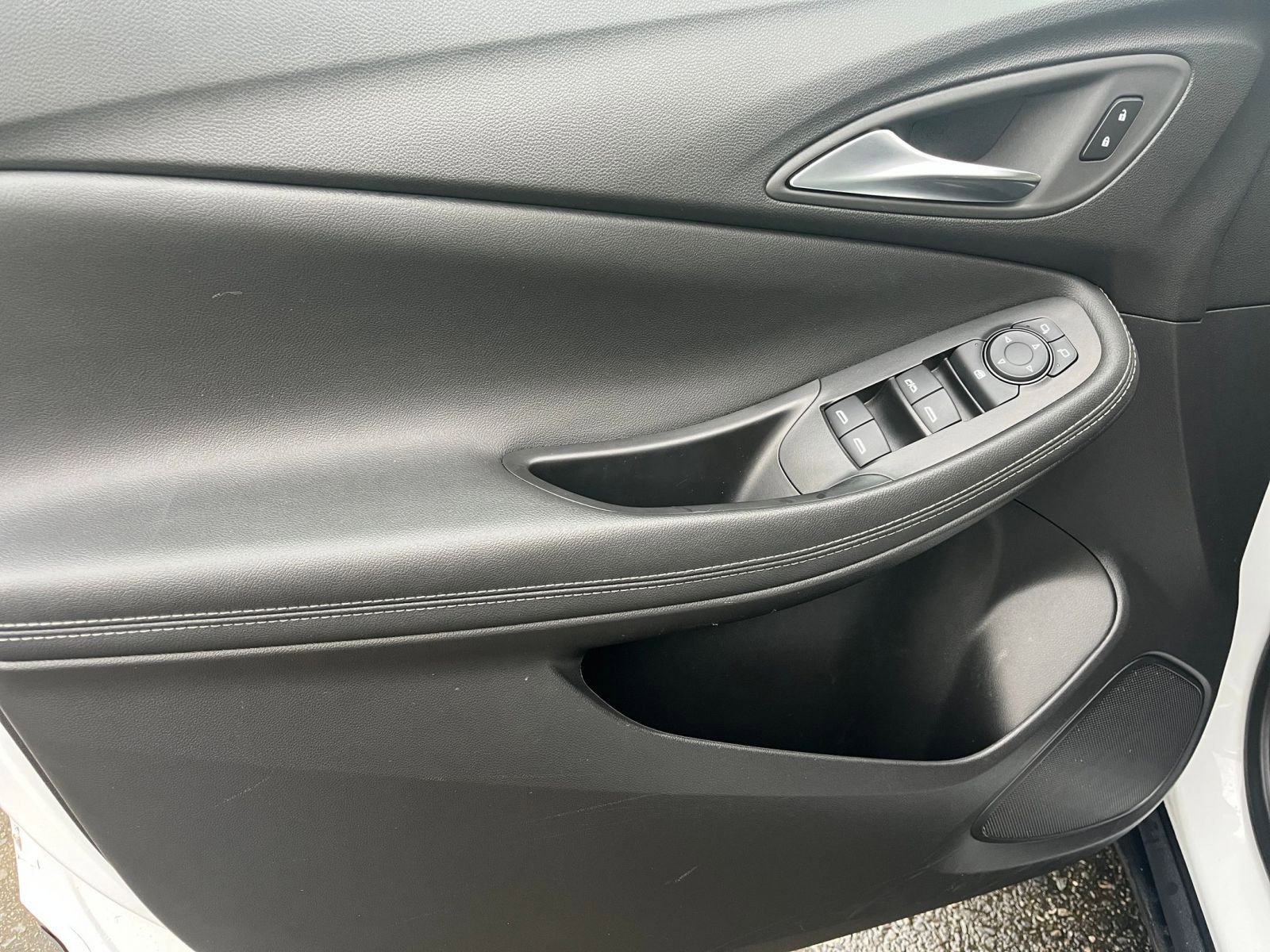 Thumbnail: 2025 Buick Encore GX - 18