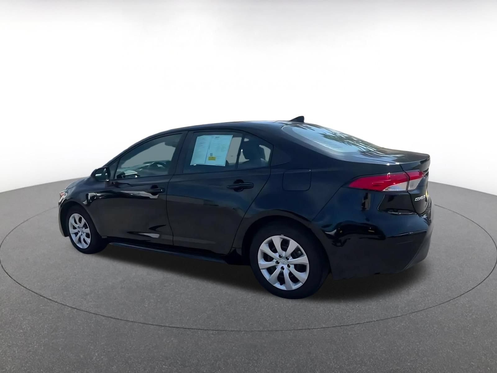 Thumbnail: 2025 Toyota Corolla - 8