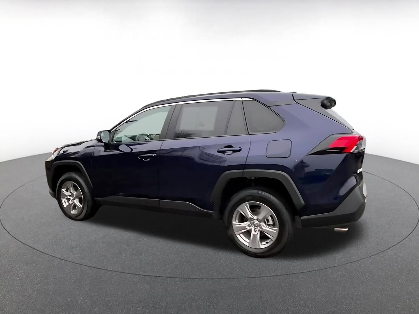 Thumbnail: 2025 Toyota RAV4 - 10