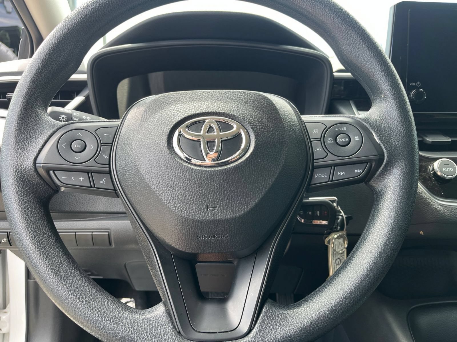 Thumbnail: 2025 Toyota Corolla - 28