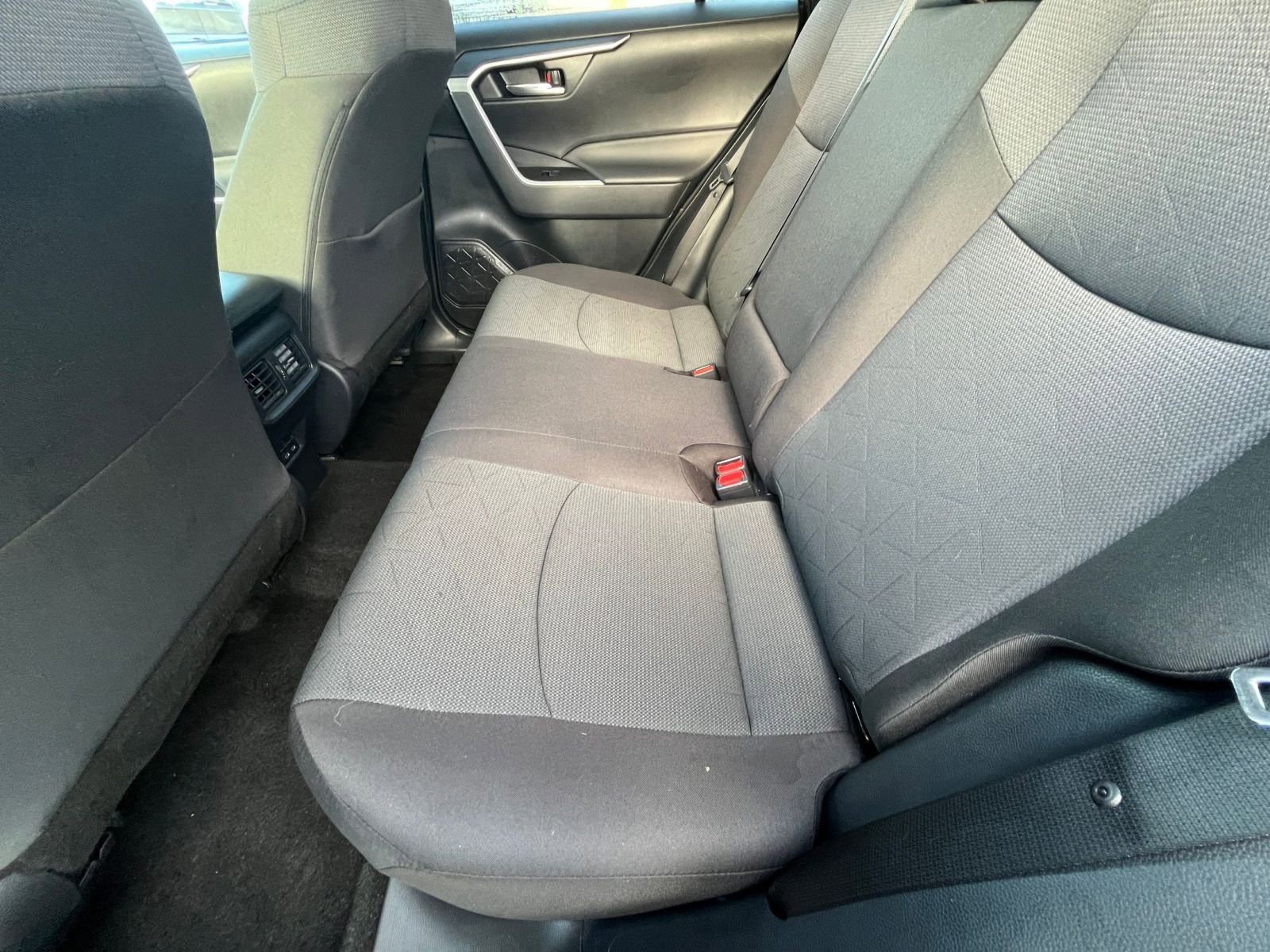 Thumbnail: 2025 Toyota RAV4 - 25