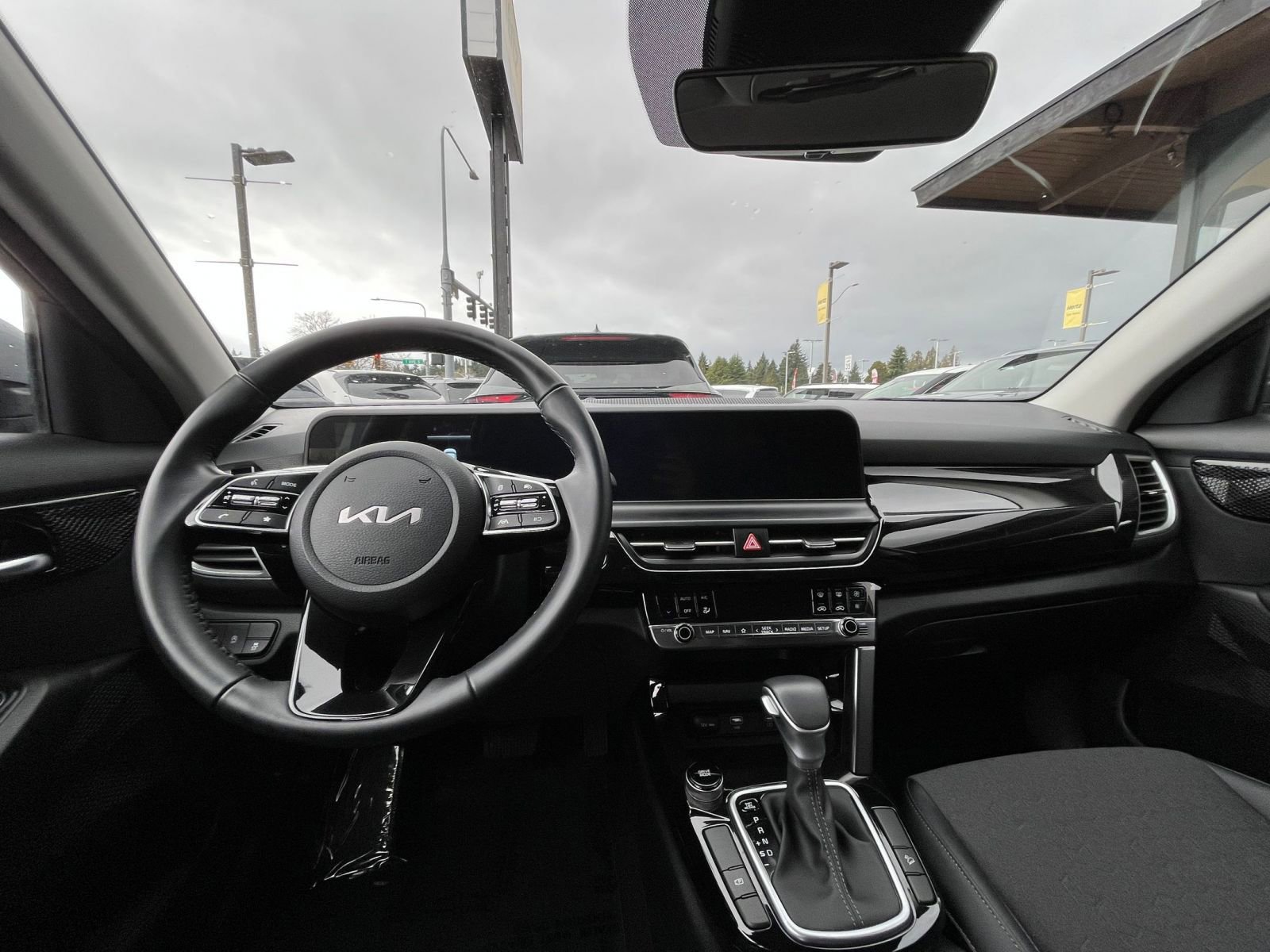 Thumbnail: 2025 Kia Seltos - 35