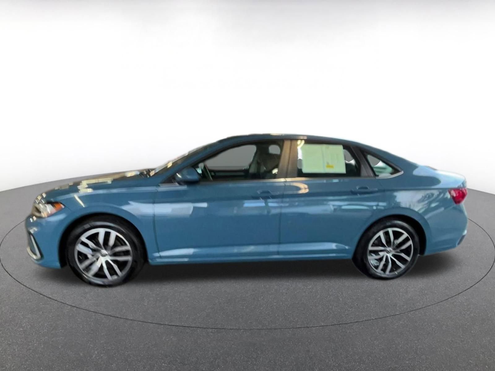 Thumbnail: 2025 Volkswagen Jetta - 8