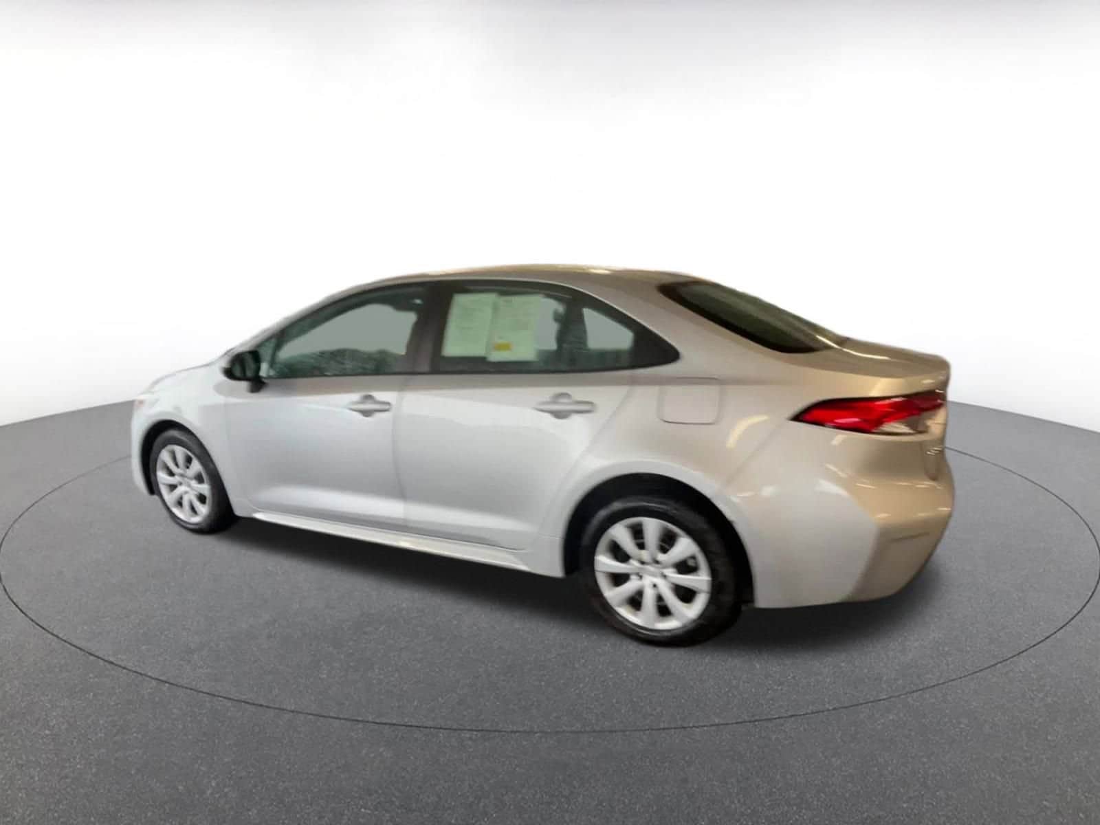 Thumbnail: 2024 Toyota Corolla - 9