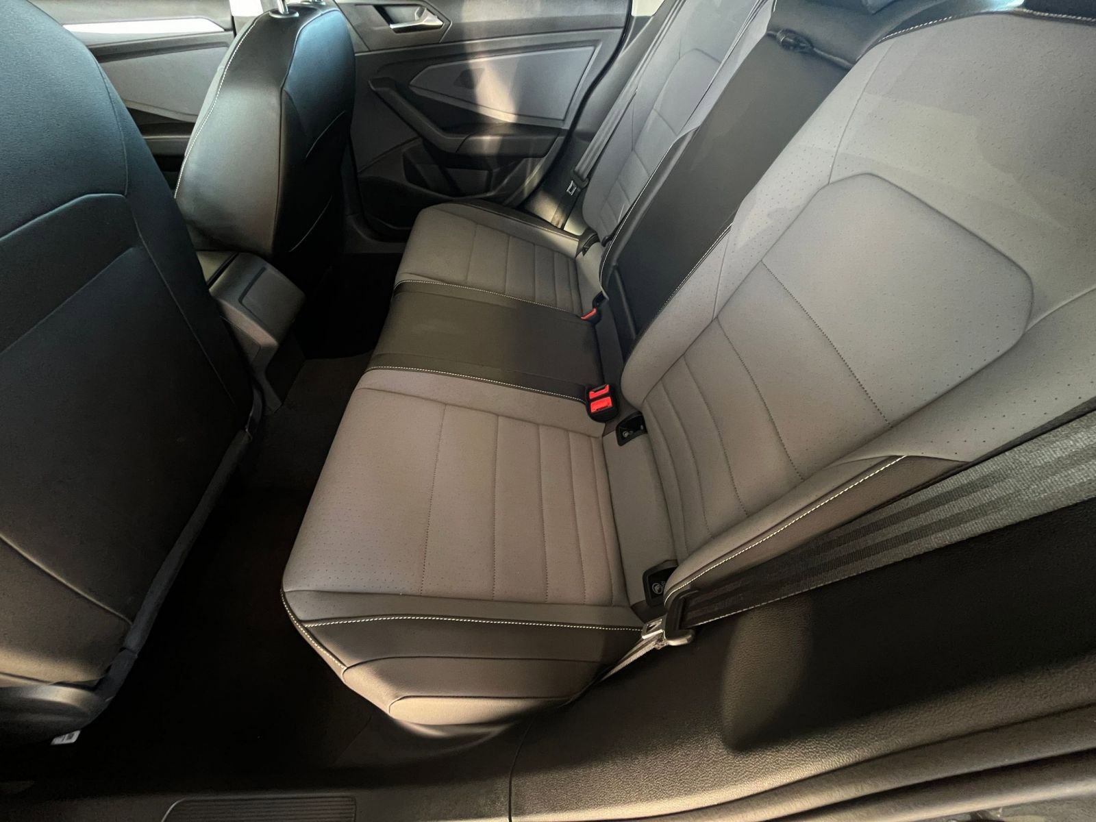 Thumbnail: 2025 Volkswagen Jetta - 25