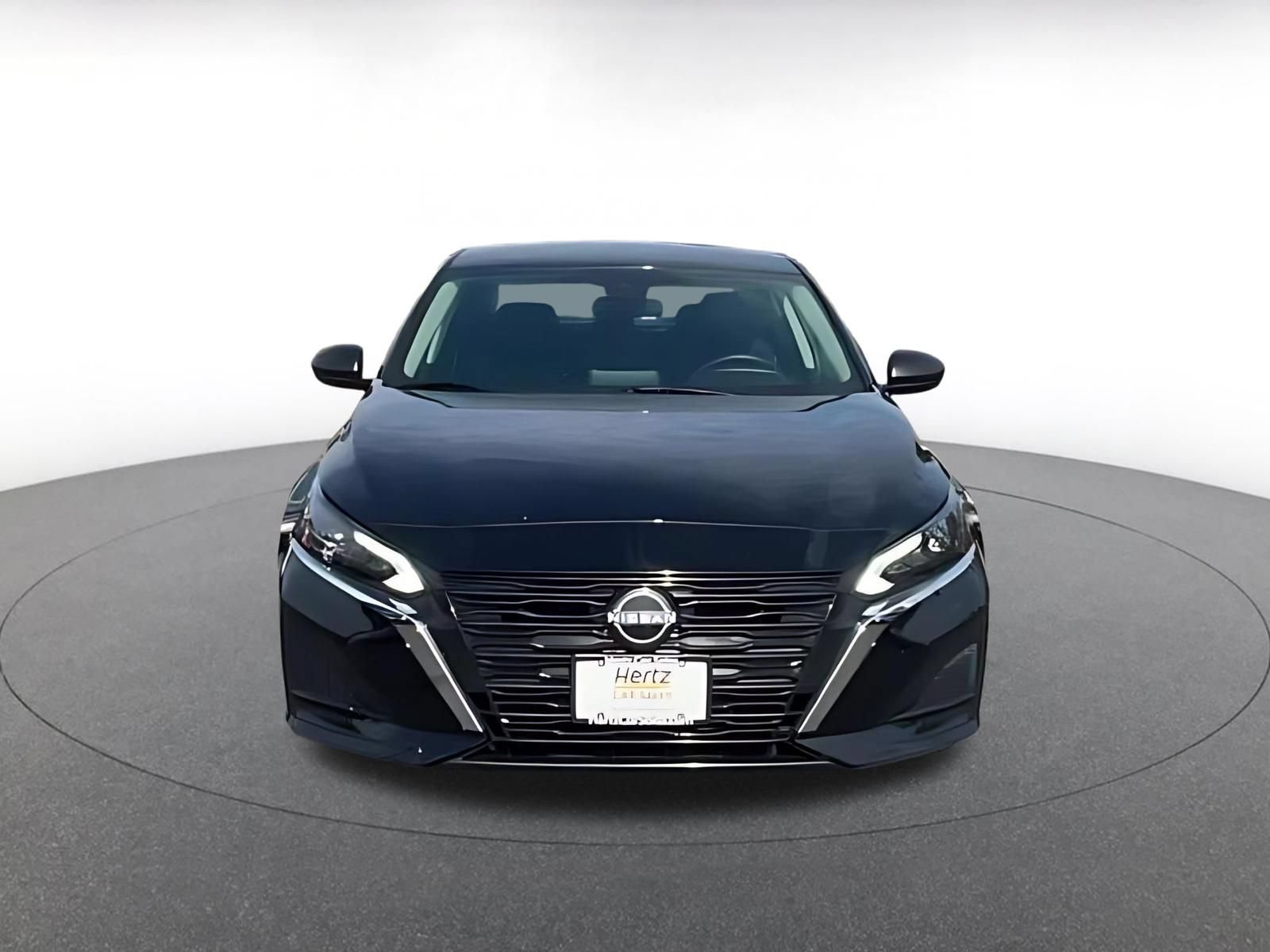 Thumbnail: 2025 Nissan Altima - 4