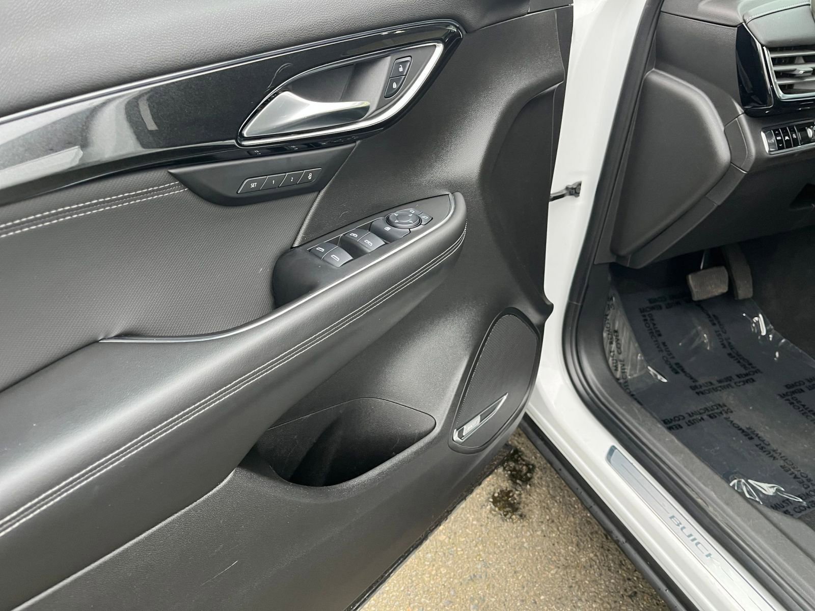 Thumbnail: 2024 Buick Envision - 18