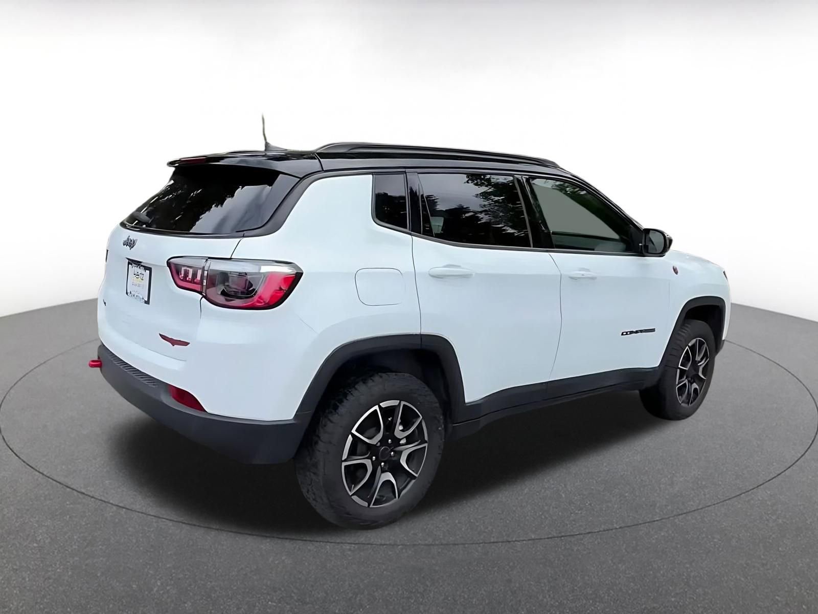 Thumbnail: 2025 Jeep Compass - 15